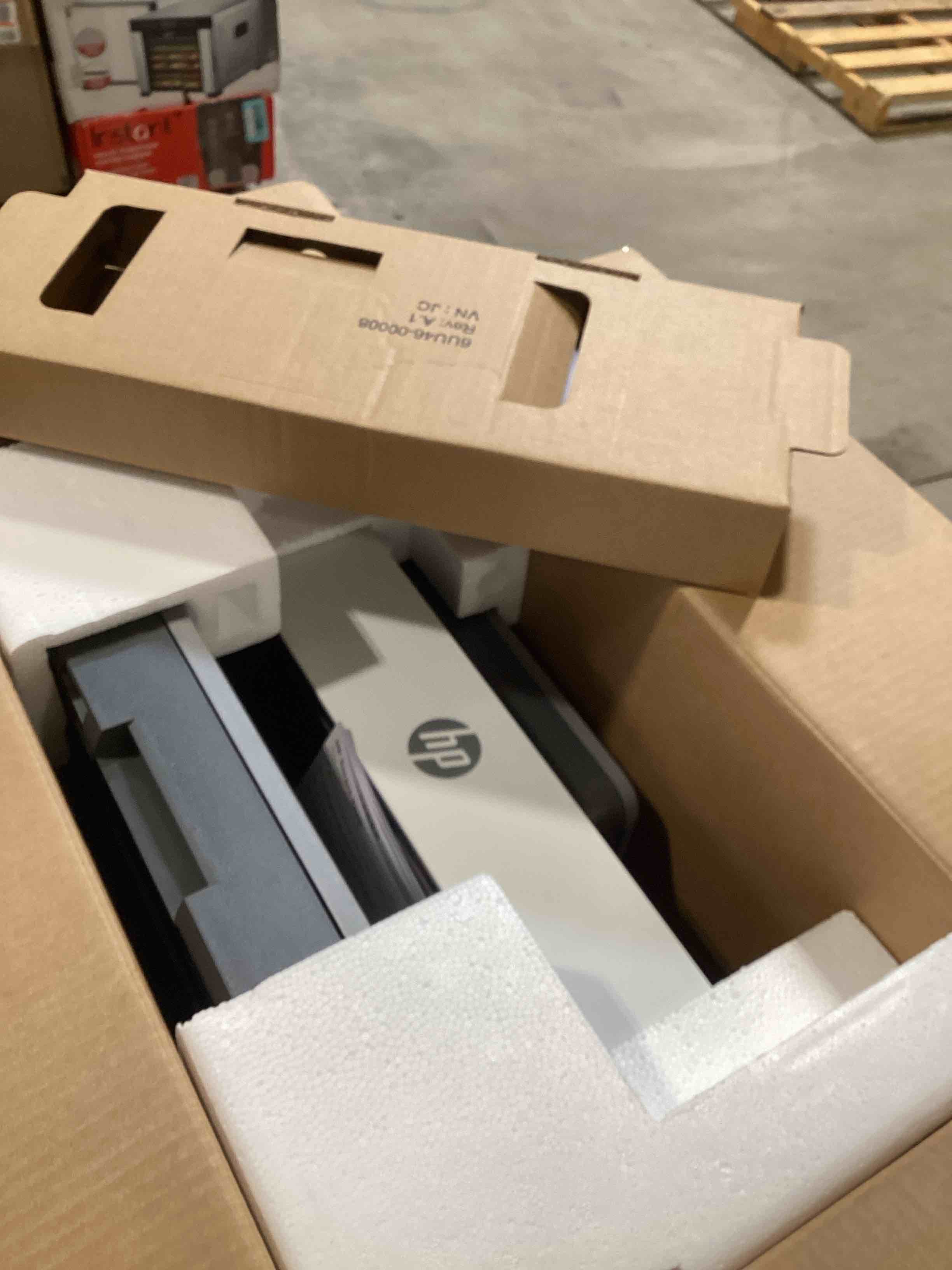 https://s3.amazonaws.com/lotting-images-prod/bidfta/BLU6348512_1714495658542.jpeg