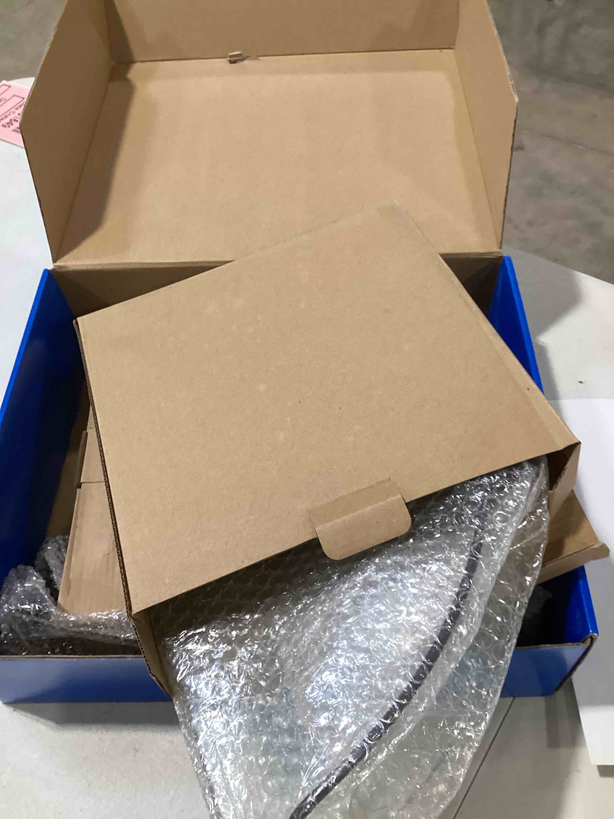 https://s3.amazonaws.com/lotting-images-prod/bidfta/BLU6348563_1714571334847.jpeg