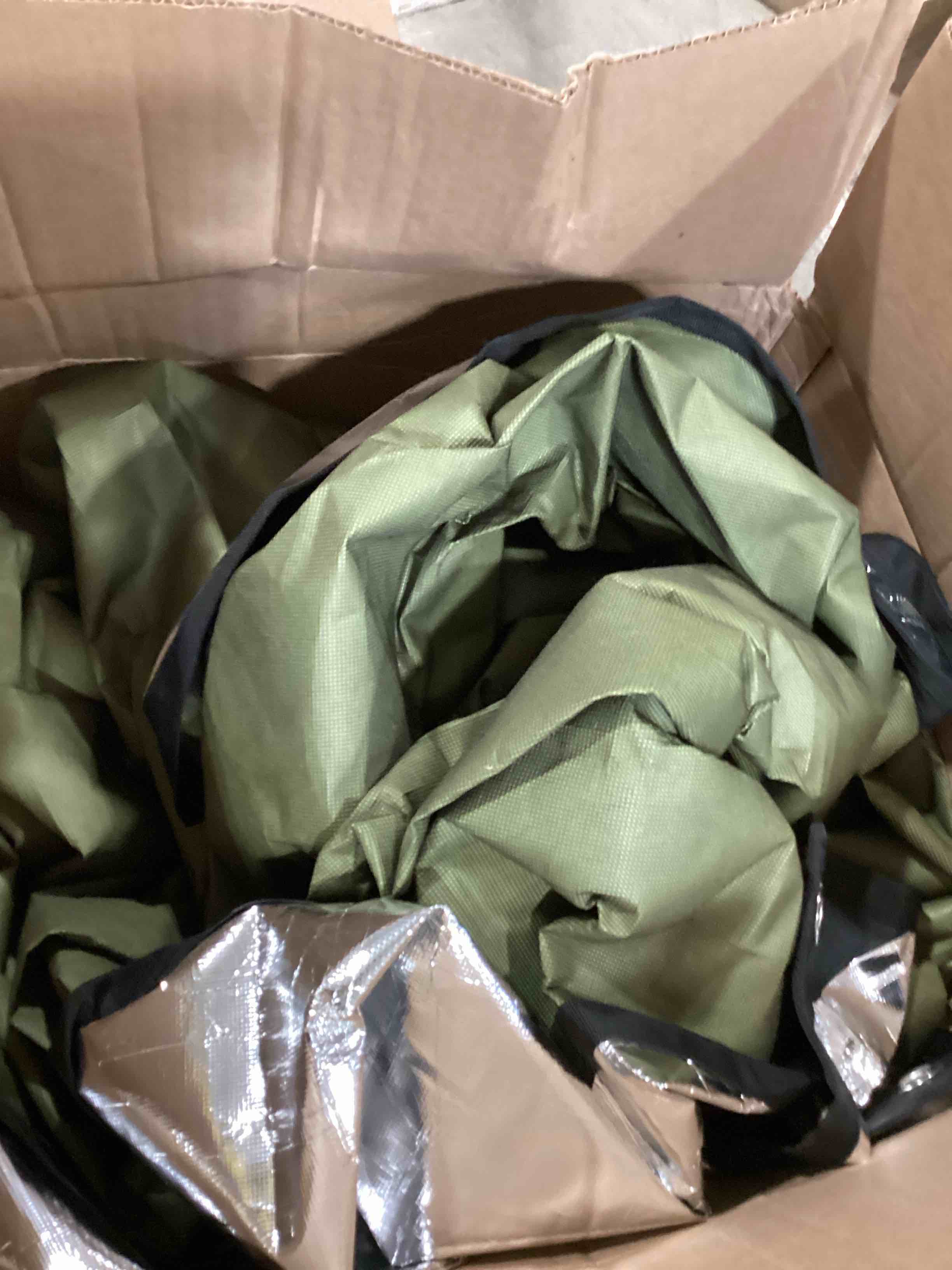https://s3.amazonaws.com/lotting-images-prod/bidfta/BLU6349228_1715972390966.jpeg