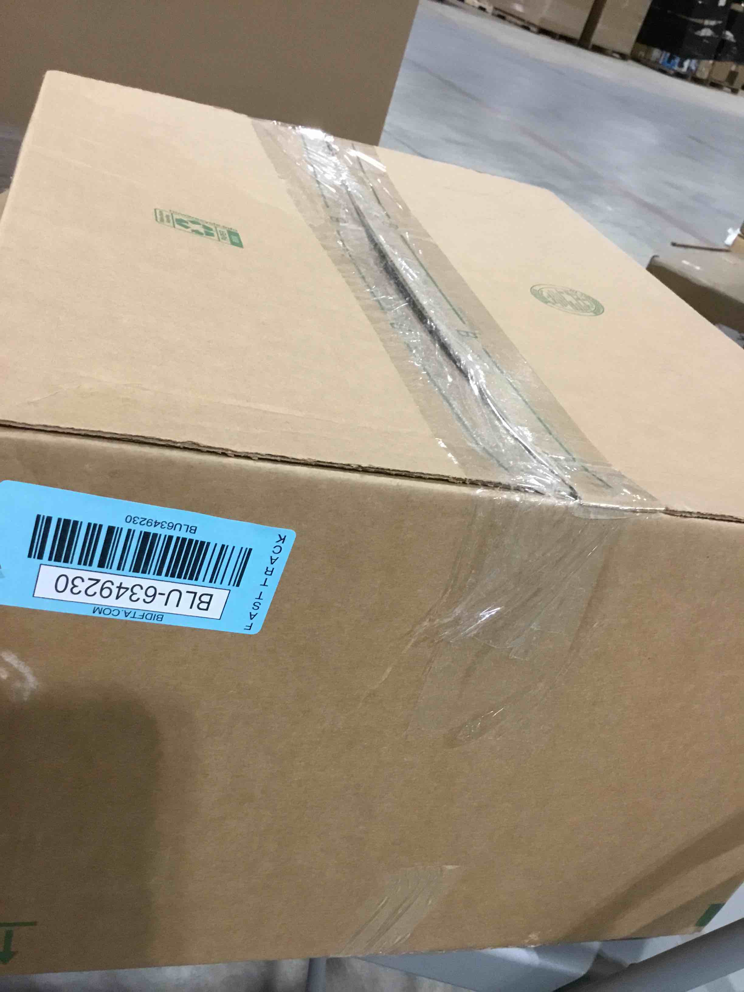 https://s3.amazonaws.com/lotting-images-prod/bidfta/BLU6349230_1716030717951.jpeg