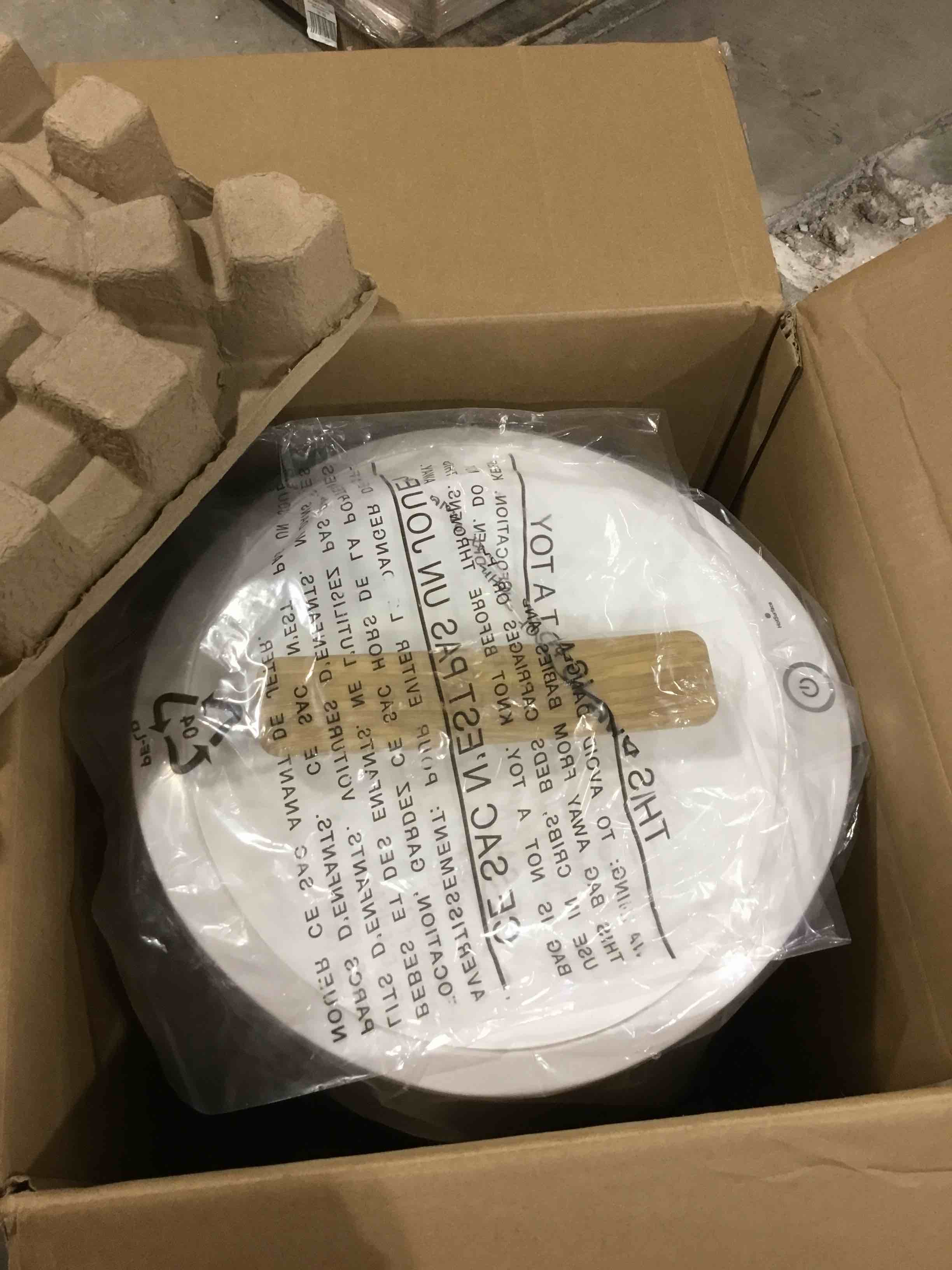 https://s3.amazonaws.com/lotting-images-prod/bidfta/BLU6349233_1716031680388.jpeg