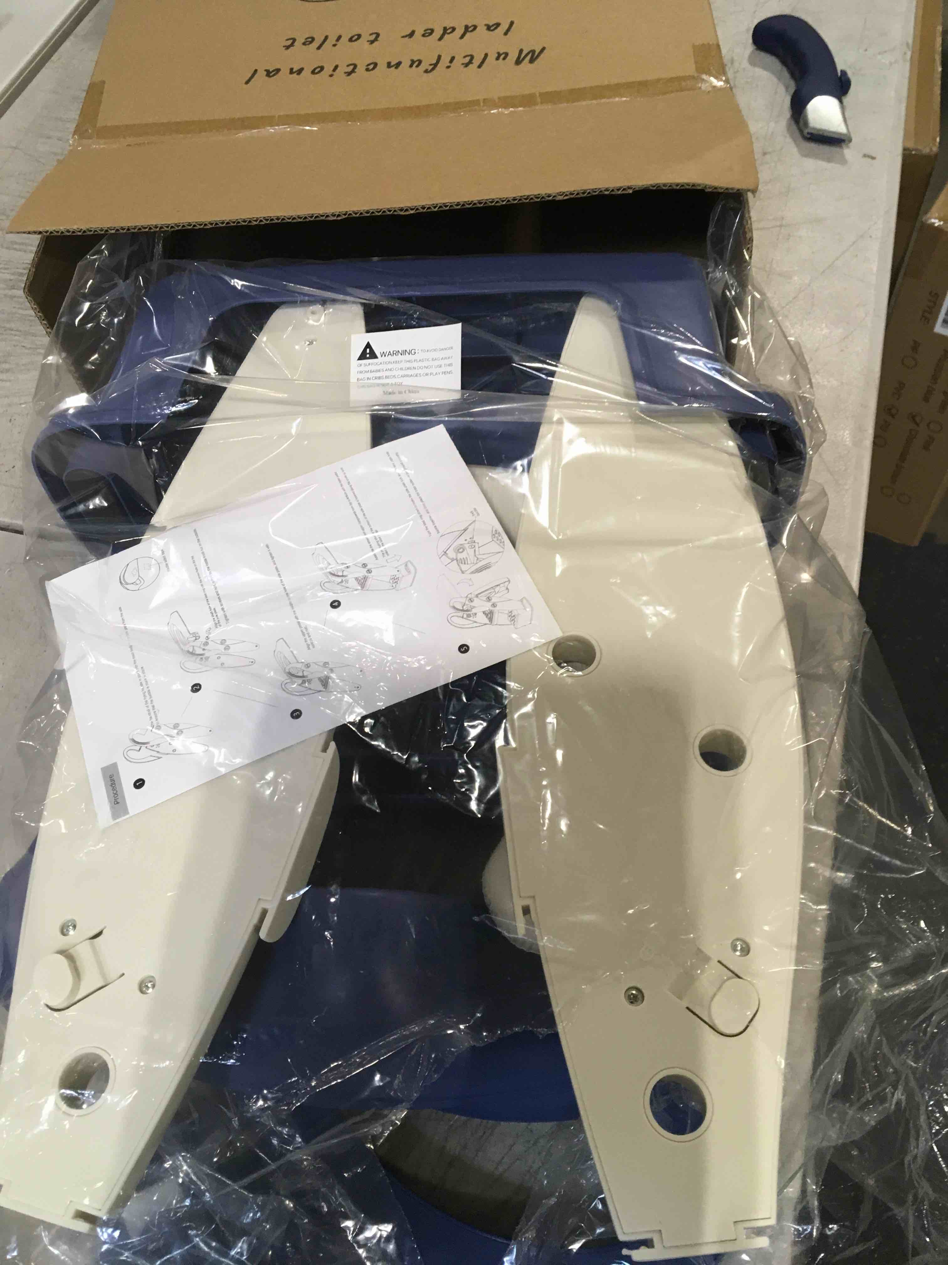 https://s3.amazonaws.com/lotting-images-prod/bidfta/BLU6350167_1719237827660.jpeg