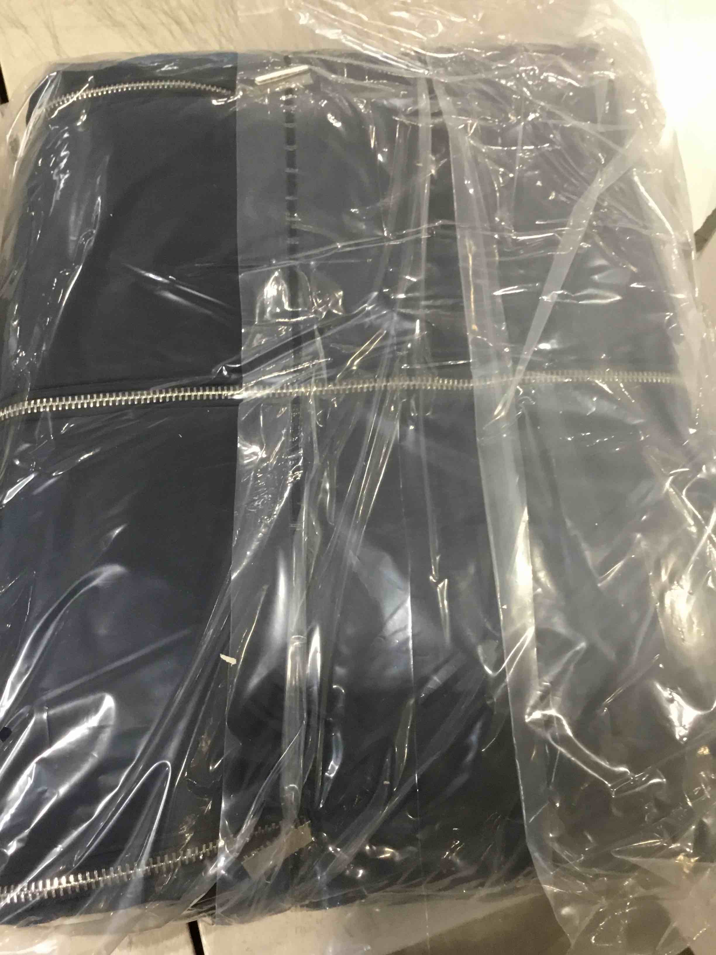 https://s3.amazonaws.com/lotting-images-prod/bidfta/BLU6350260_1719323329957.jpeg