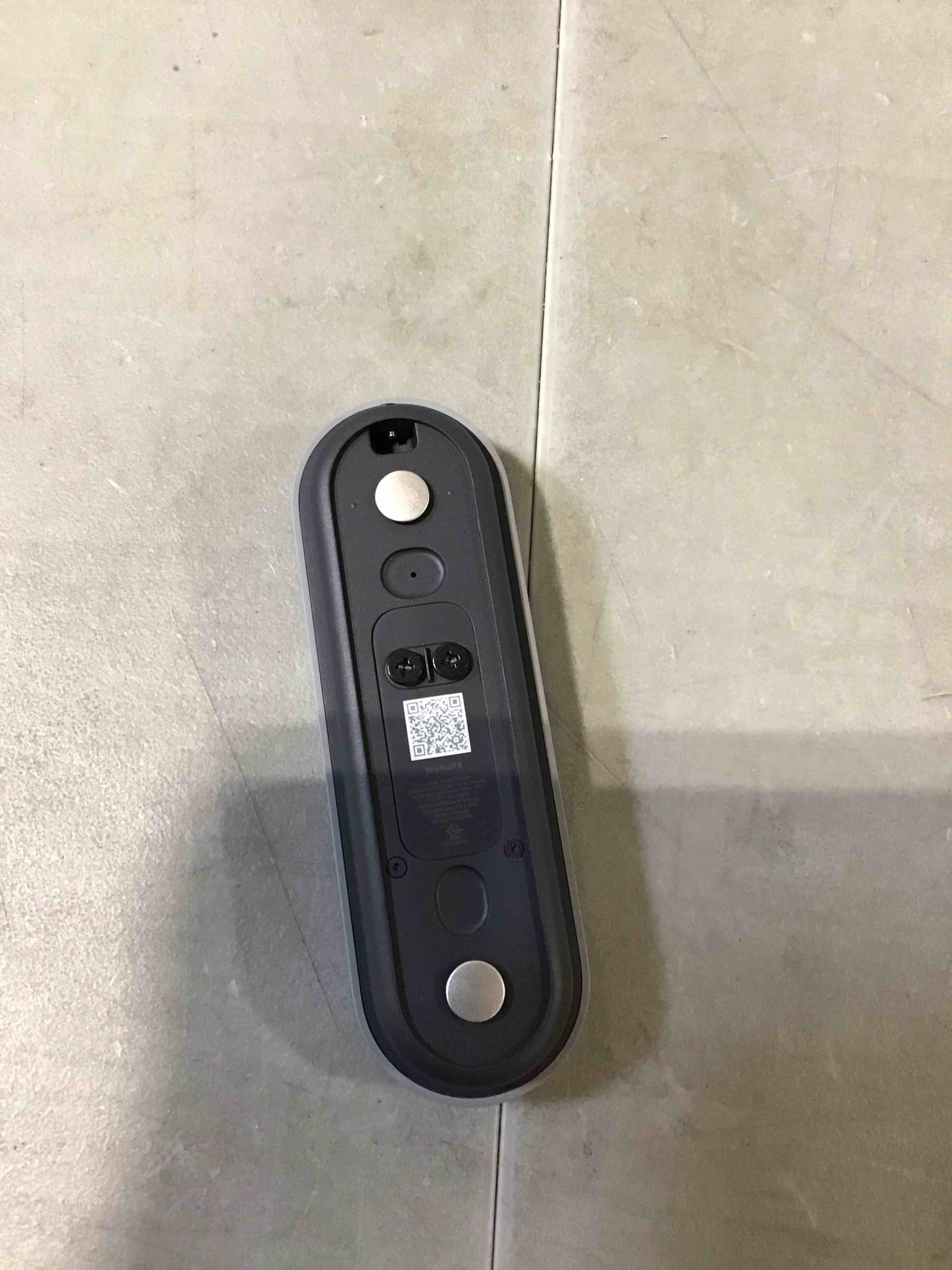 https://s3.amazonaws.com/lotting-images-prod/bidfta/BLU6350620_1719845325045.jpeg