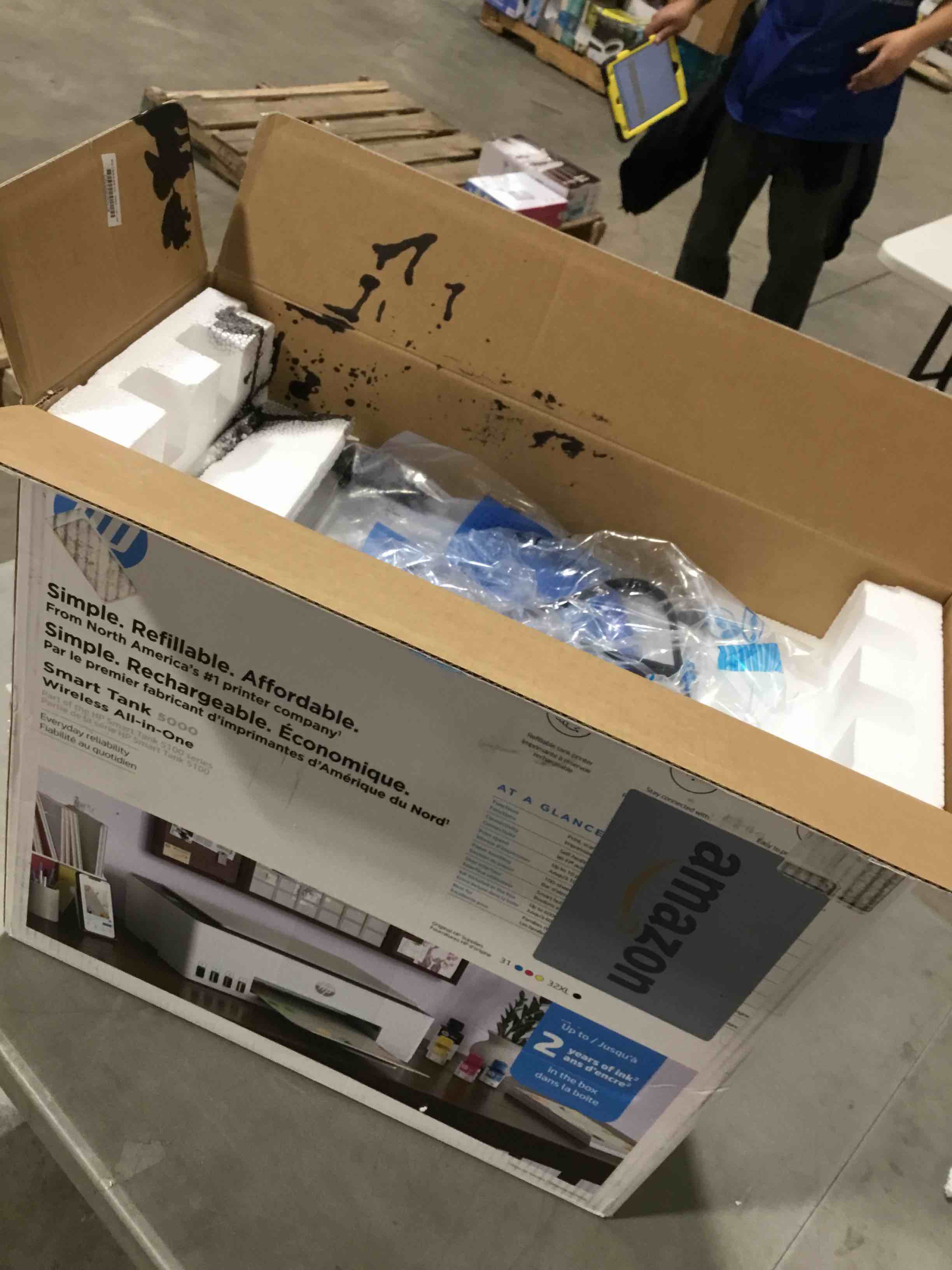 https://s3.amazonaws.com/lotting-images-prod/bidfta/BLU6351451_1714481851063.jpeg