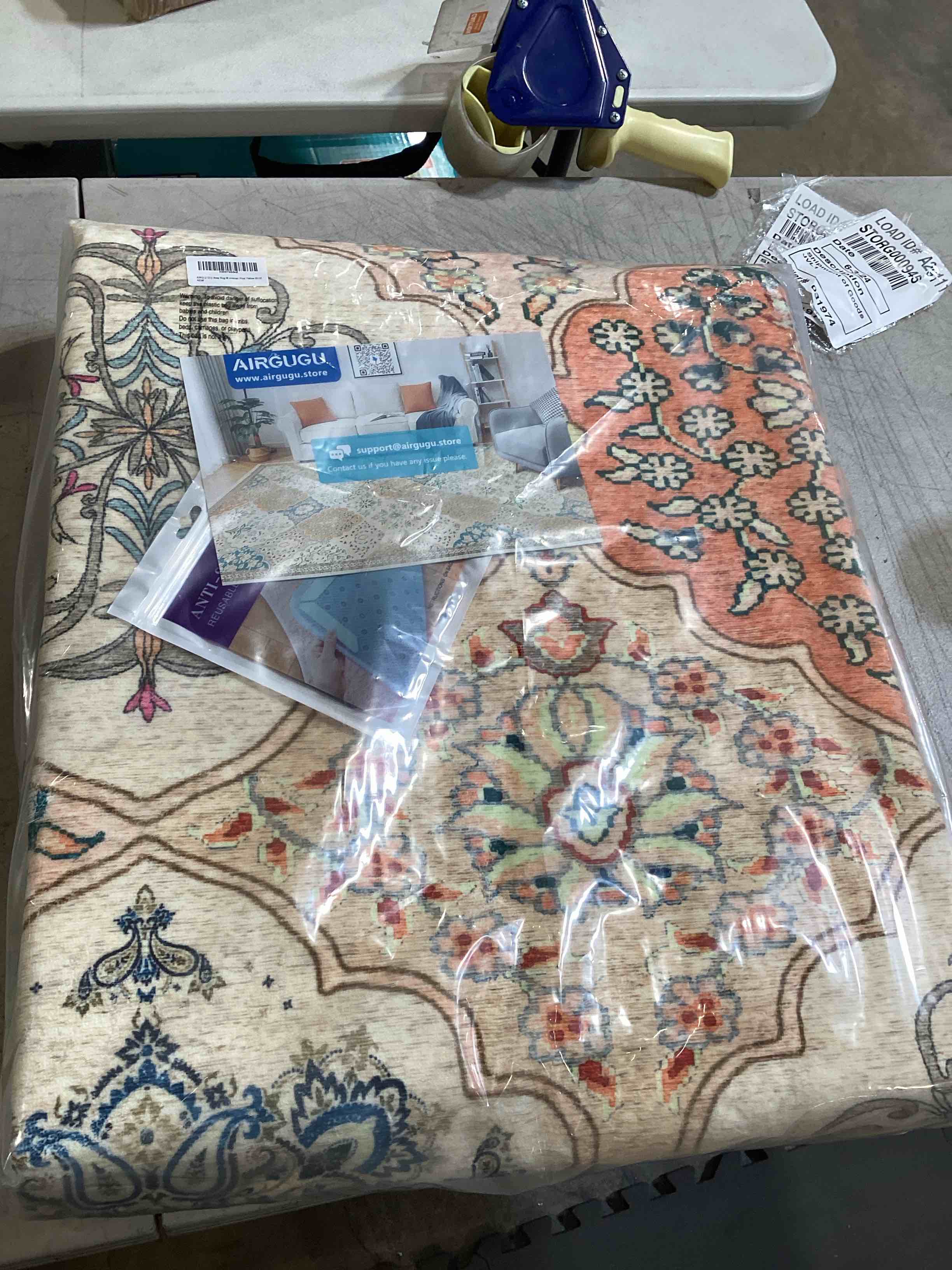 https://s3.amazonaws.com/lotting-images-prod/bidfta/BLU6352705_1718305360069.jpeg