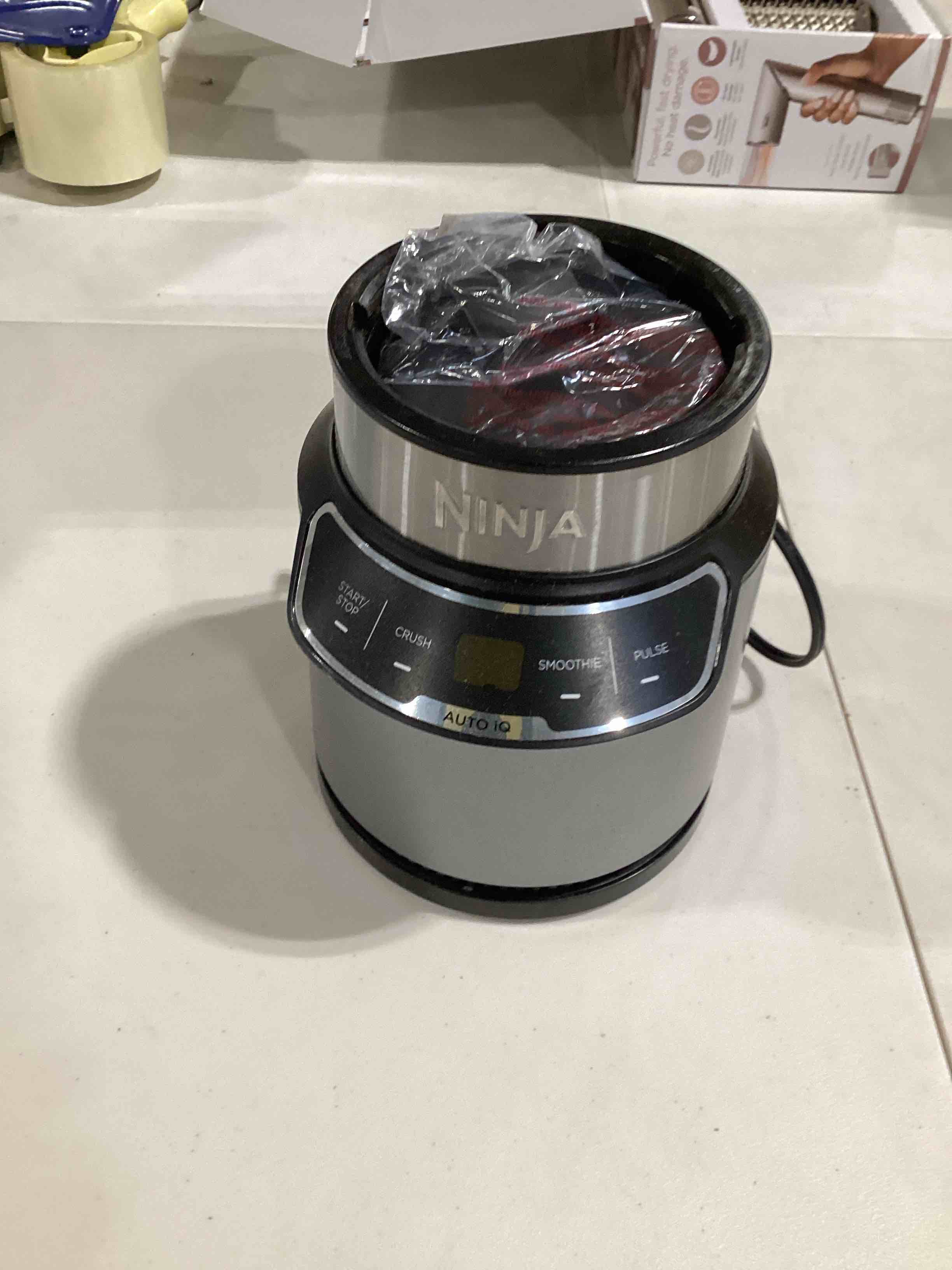 Ninja BN401 Nutri Pro Compact Personal Blender, Auto-iQ Technology, 1000-Peak-Watts, for Frozen Drinks, Smoothies, Sauces & More, with (2) 24-oz. To-Go Cups & Spout Lids, Cloud Silver