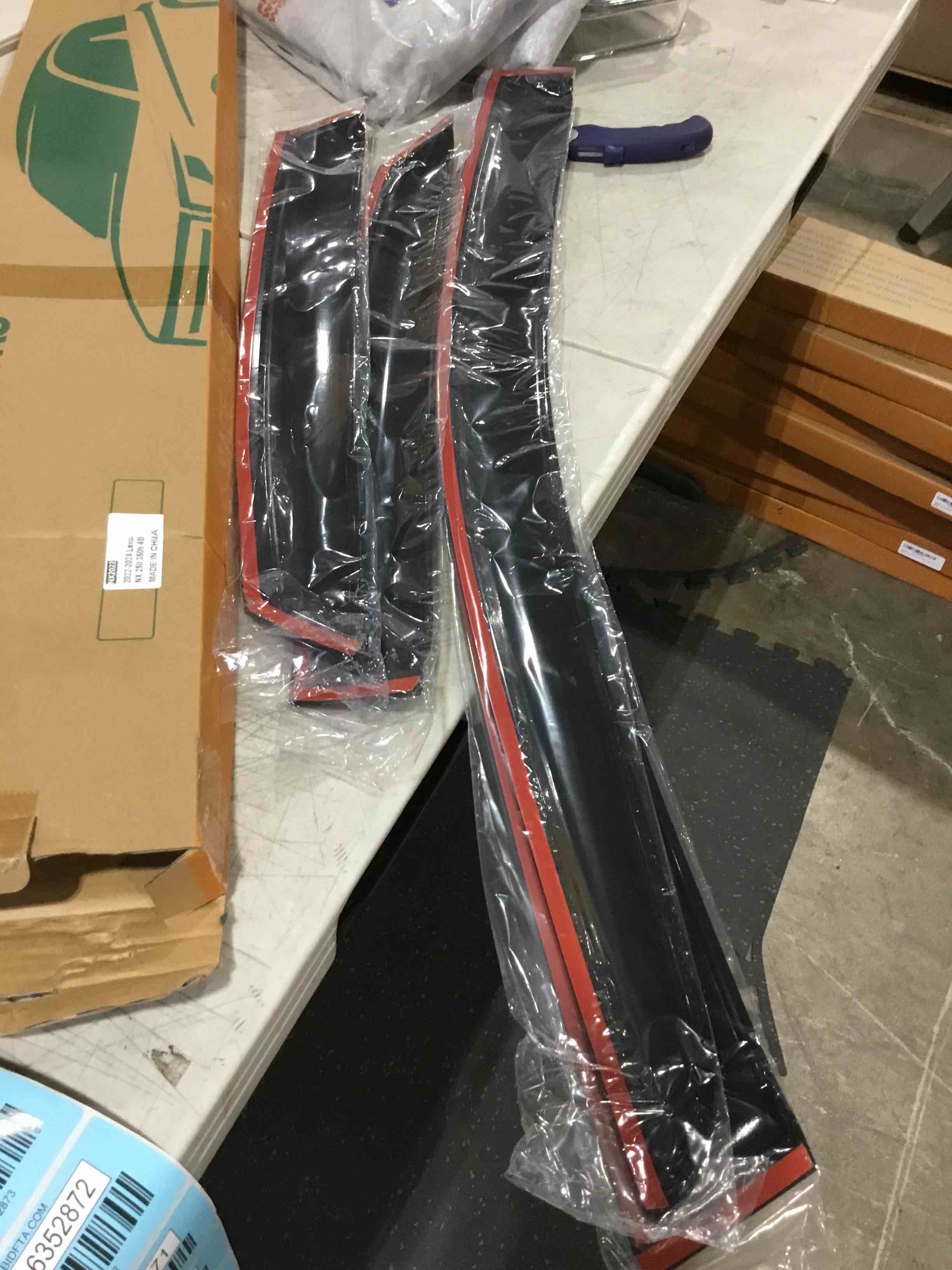 https://s3.amazonaws.com/lotting-images-prod/bidfta/BLU6352866_1718969261042.jpeg
