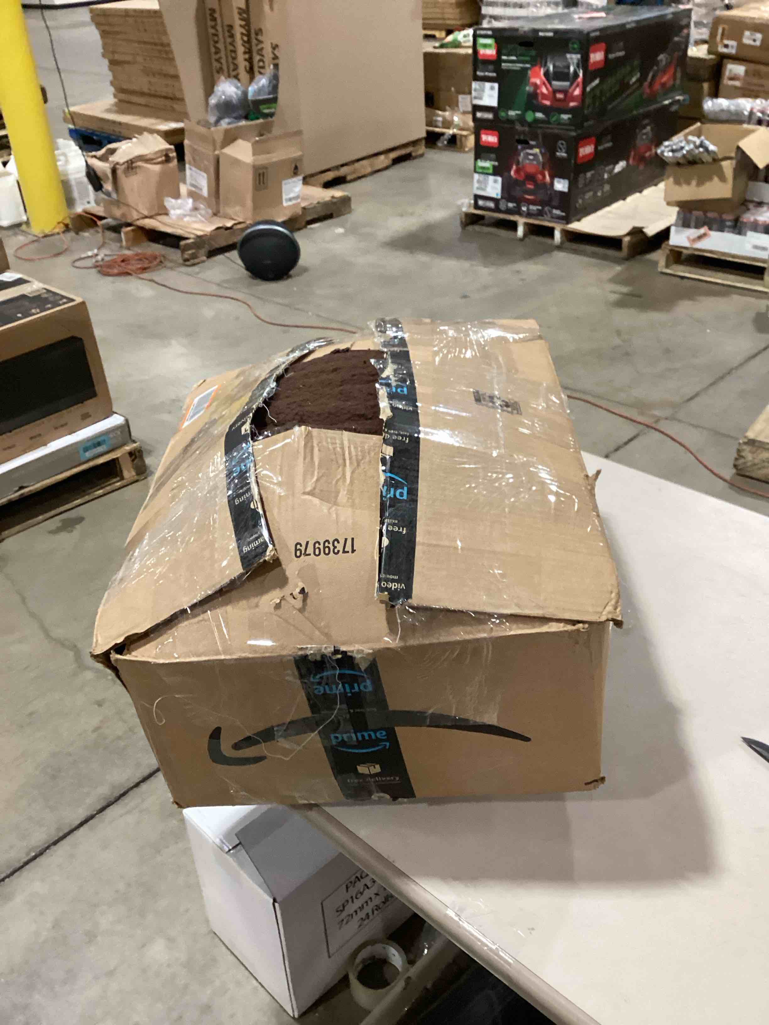 https://s3.amazonaws.com/lotting-images-prod/bidfta/BLU6353412_1716896081132.jpeg