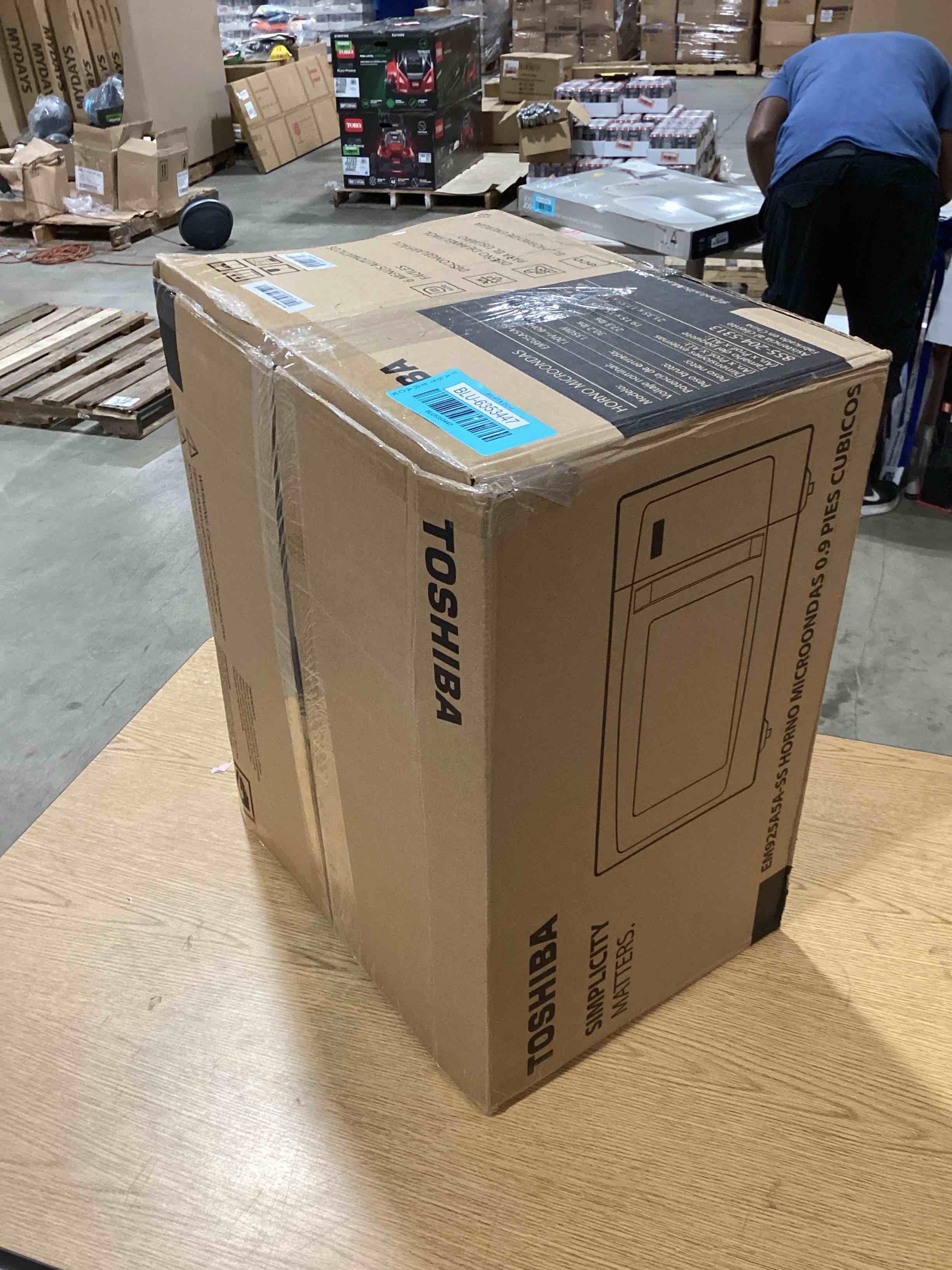 https://s3.amazonaws.com/lotting-images-prod/bidfta/BLU6353447_1716895292224.jpeg