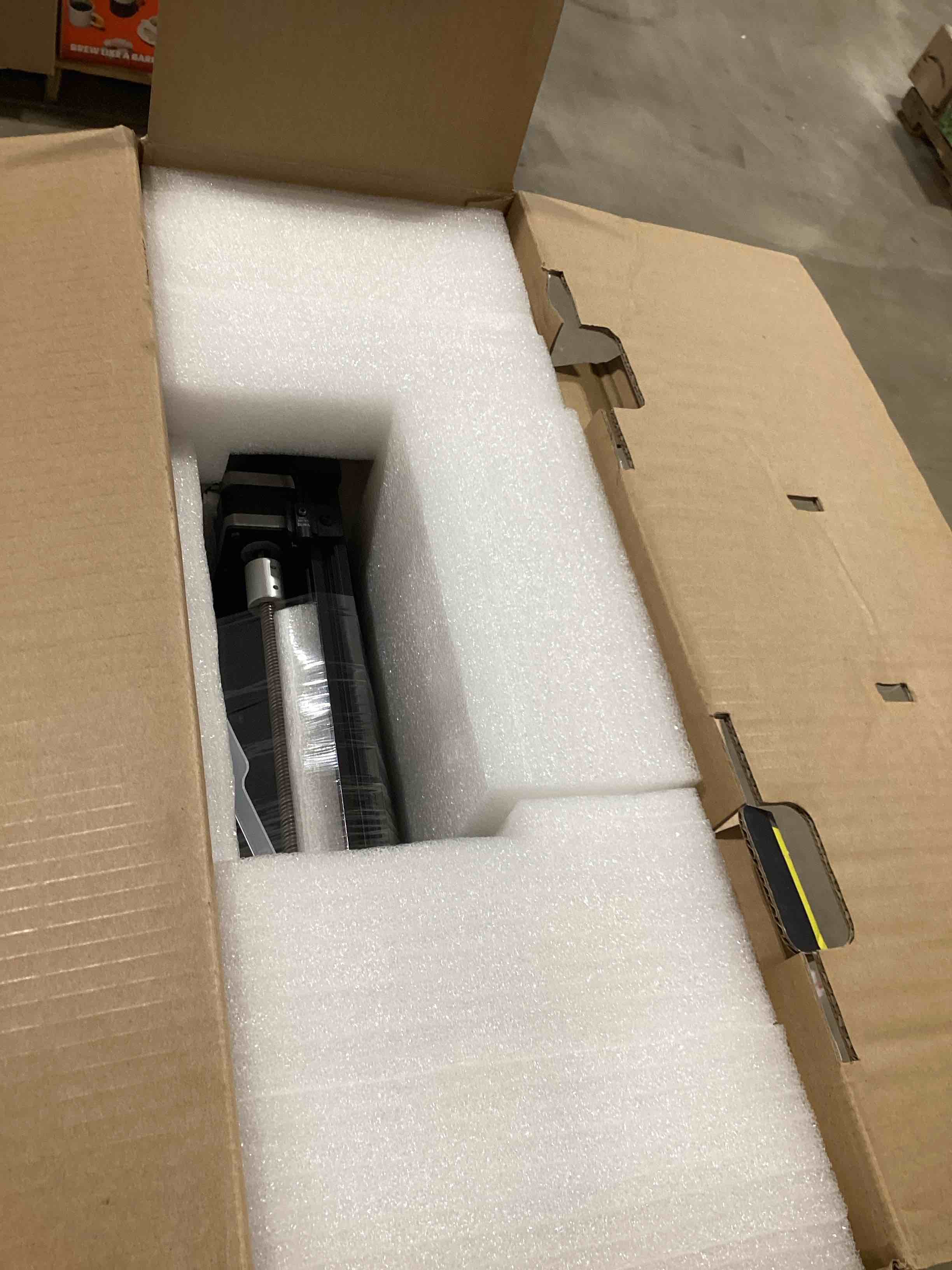 https://s3.amazonaws.com/lotting-images-prod/bidfta/BLU6353473_1716899329961.jpeg