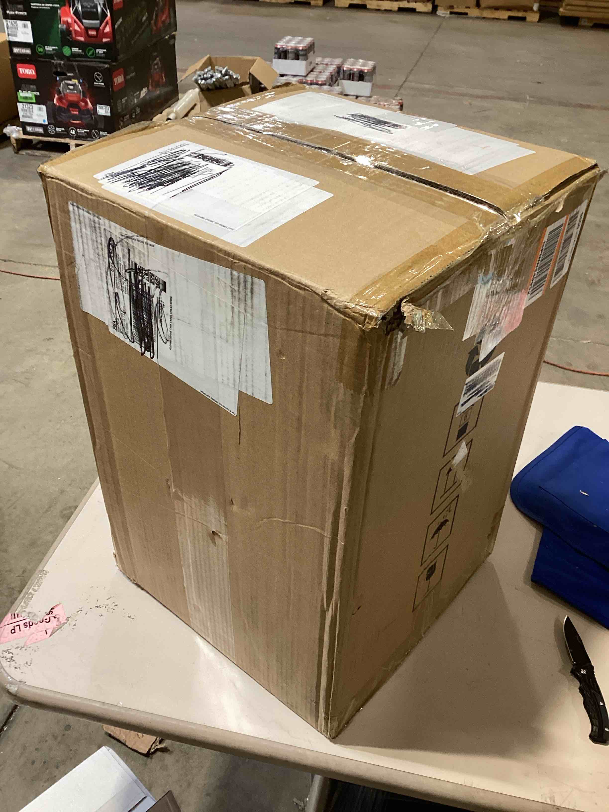 https://s3.amazonaws.com/lotting-images-prod/bidfta/BLU6353512_1716905151519.jpeg