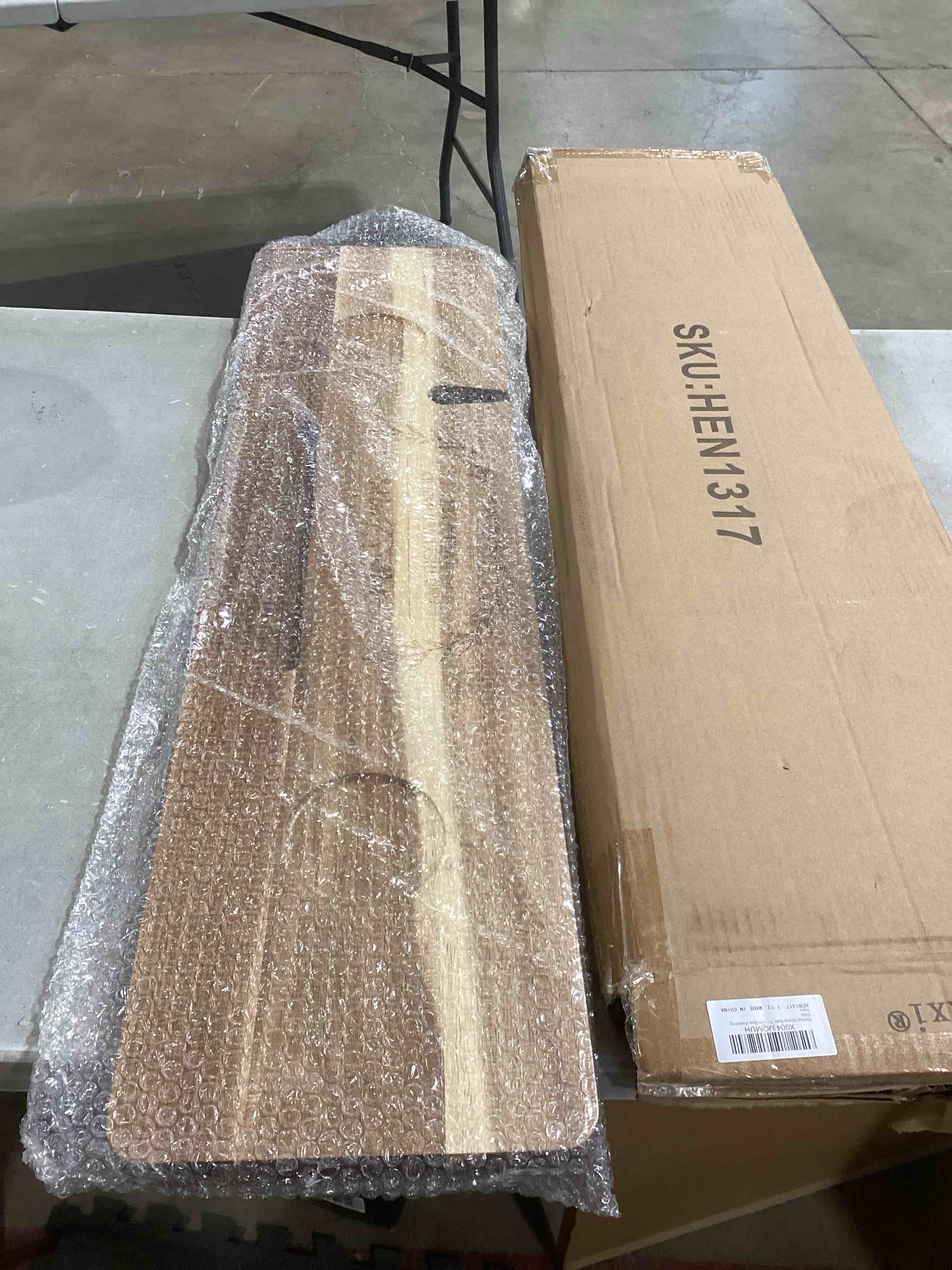 https://s3.amazonaws.com/lotting-images-prod/bidfta/BLU6354136_1717503116404.jpeg