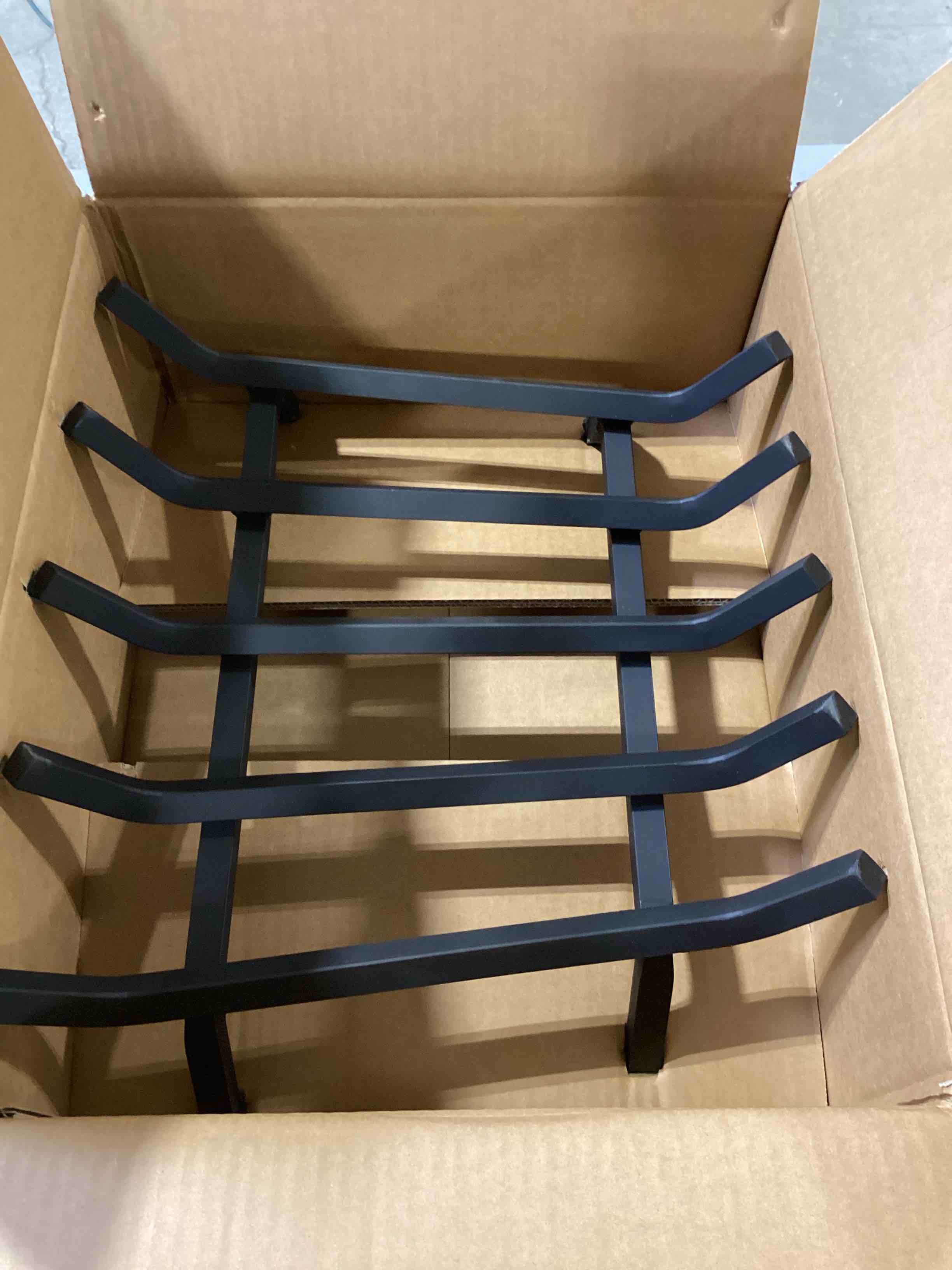 https://s3.amazonaws.com/lotting-images-prod/bidfta/BLU6355115_1718203021818.jpeg