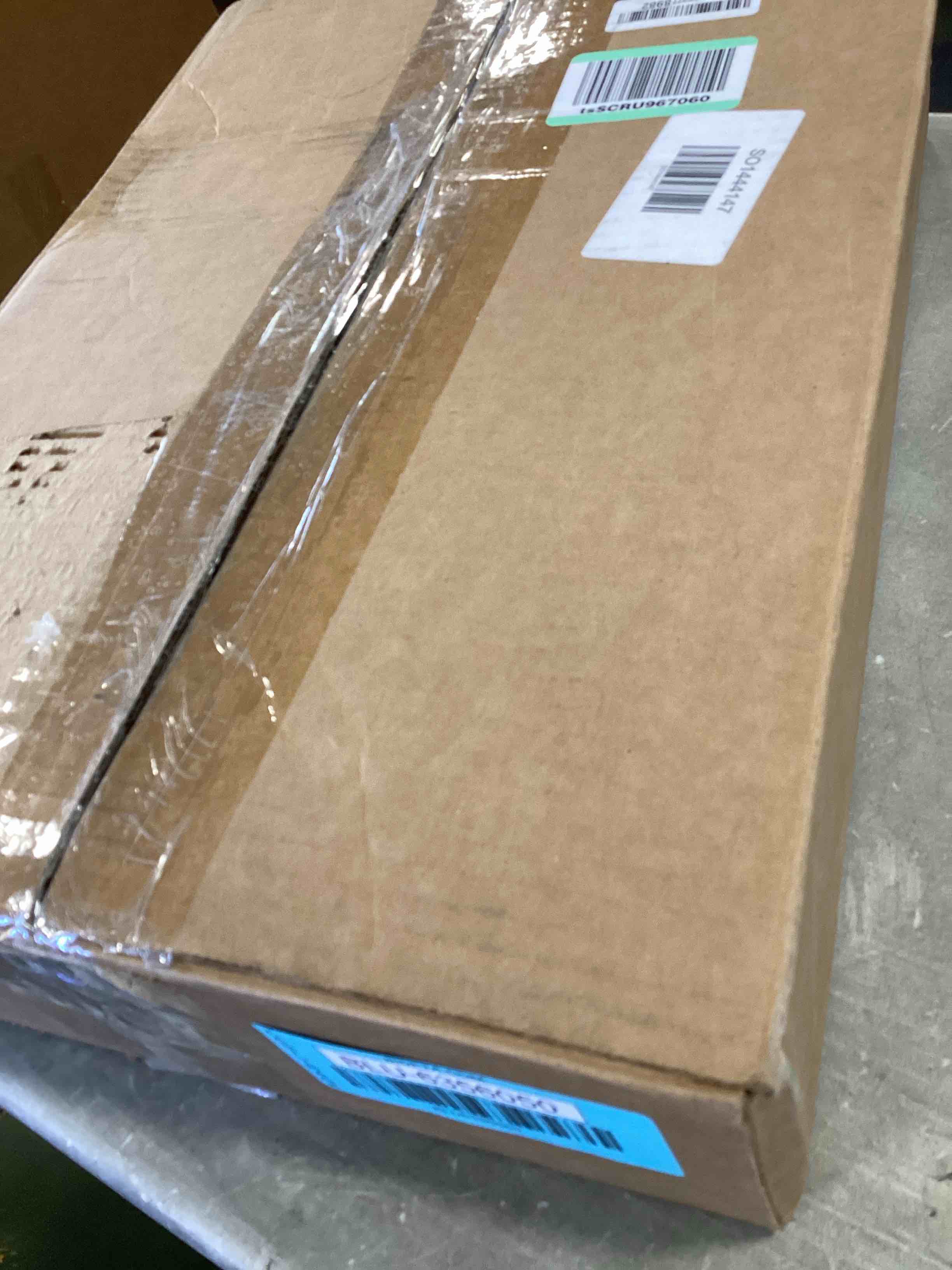 https://s3.amazonaws.com/lotting-images-prod/bidfta/BLU6356050_1711396536999.jpeg