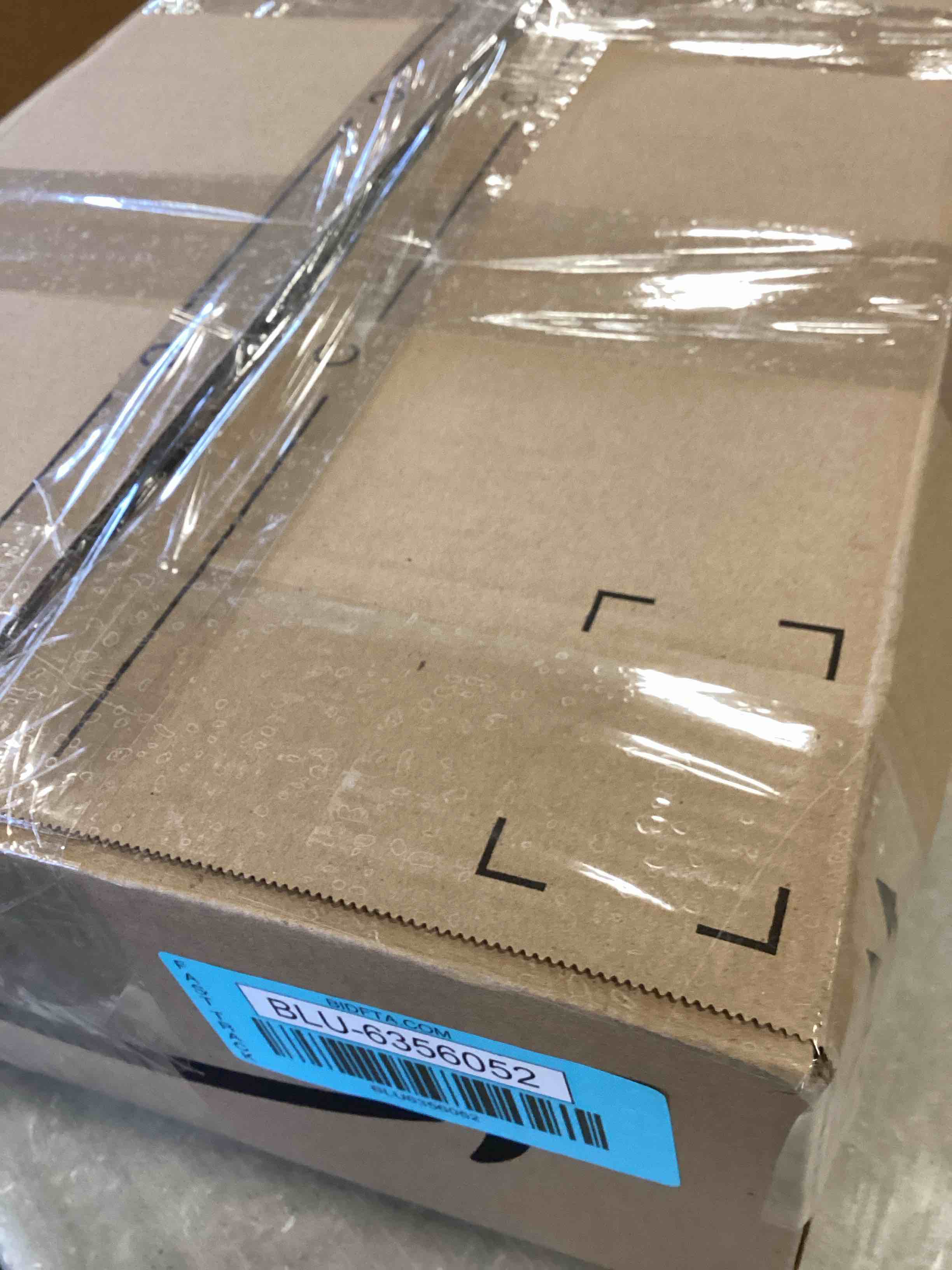 https://s3.amazonaws.com/lotting-images-prod/bidfta/BLU6356052_1711397224459.jpeg