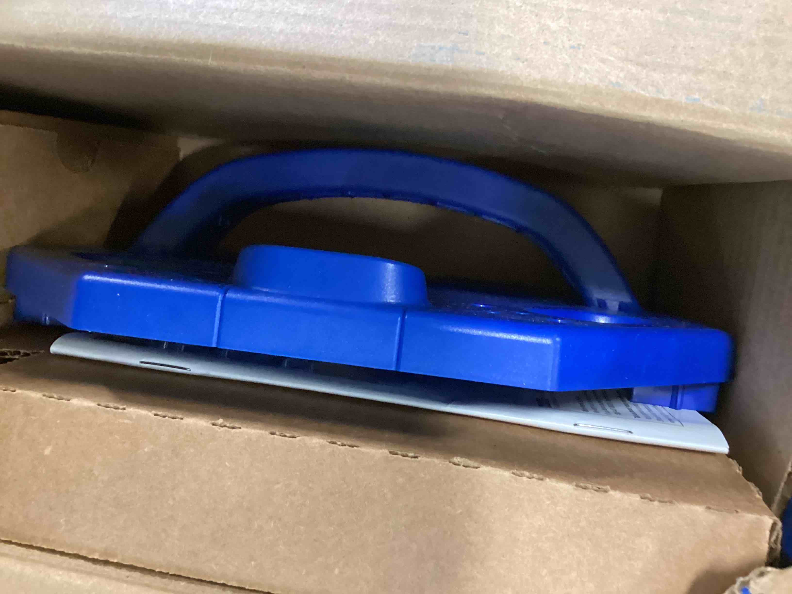 https://s3.amazonaws.com/lotting-images-prod/bidfta/BLU6356598_1711723332097.jpeg