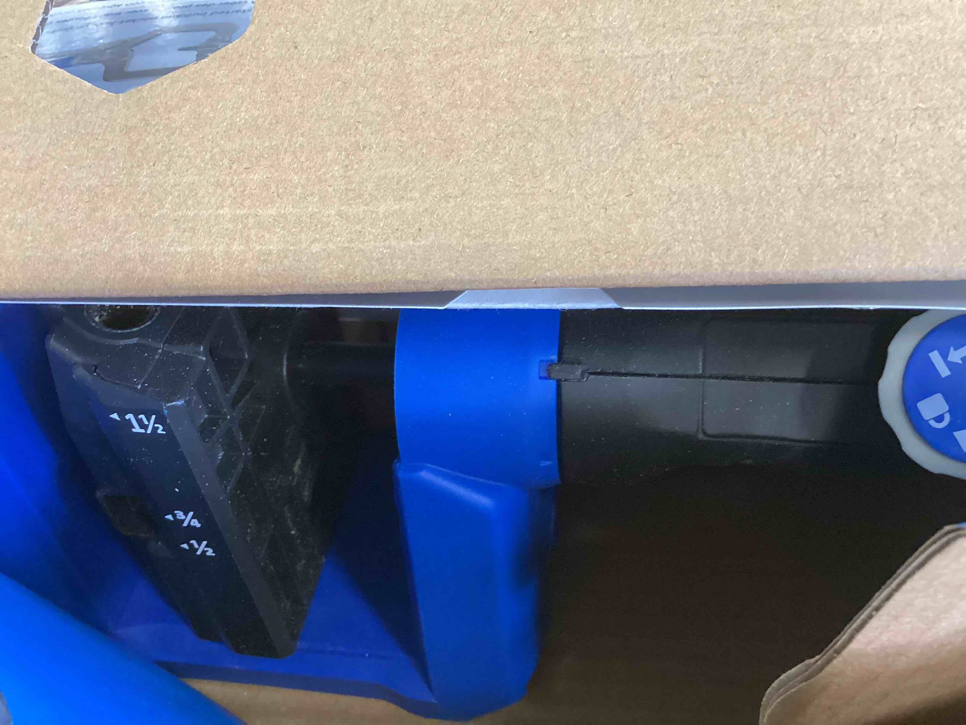 https://s3.amazonaws.com/lotting-images-prod/bidfta/BLU6356656_1711733616096.jpeg
