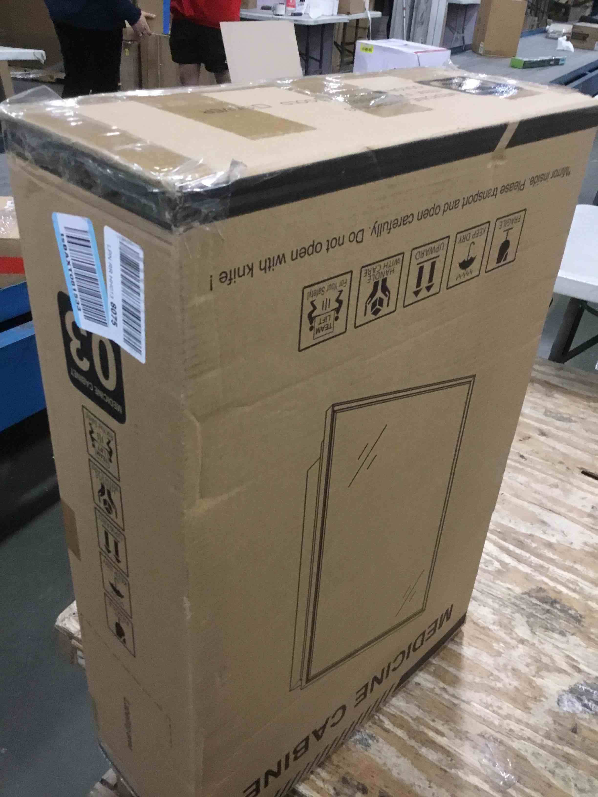 https://s3.amazonaws.com/lotting-images-prod/bidfta/BLU6357738_1711625669781.jpeg