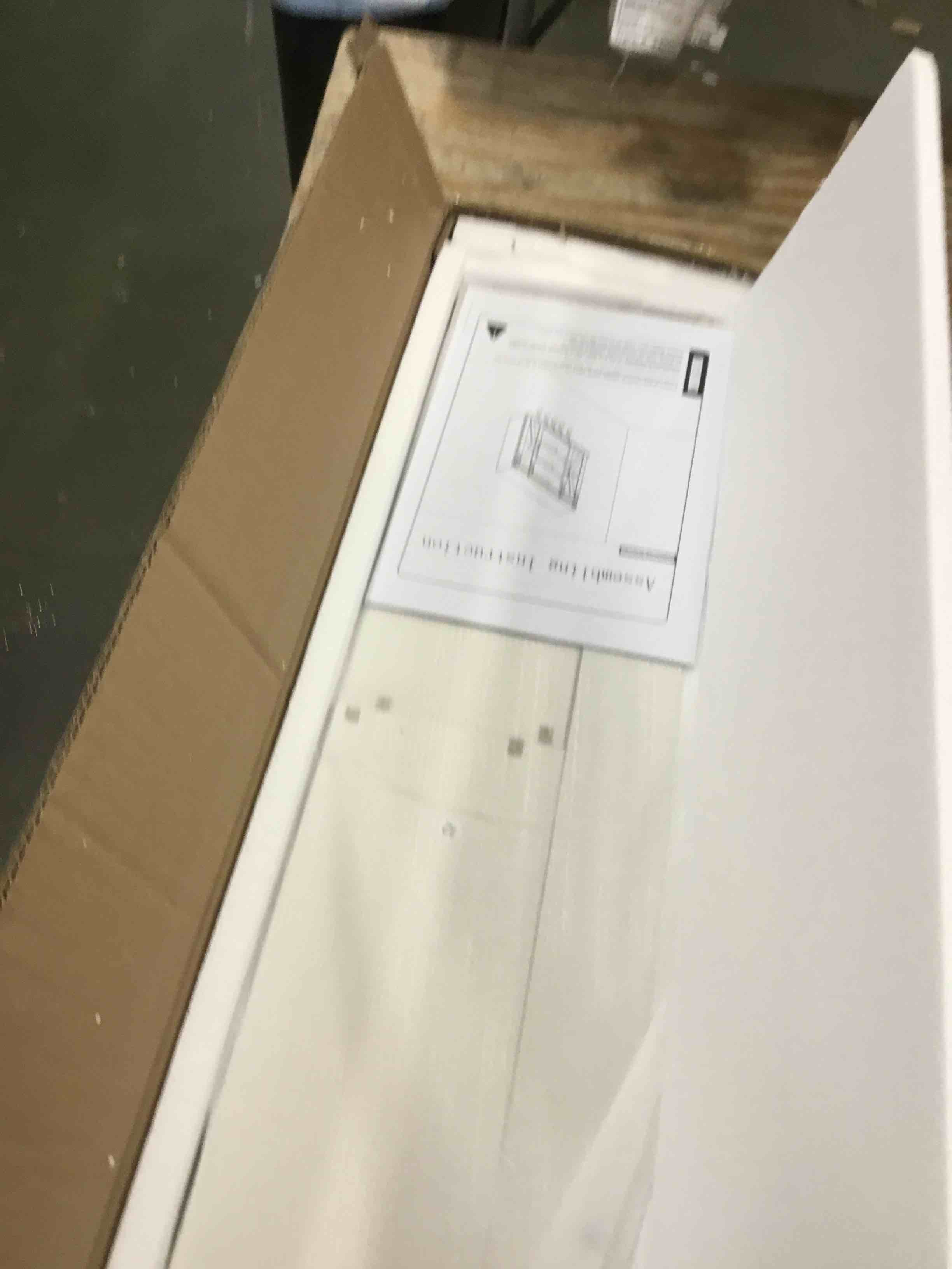 https://s3.amazonaws.com/lotting-images-prod/bidfta/BLU6357778_1711631402781.jpeg