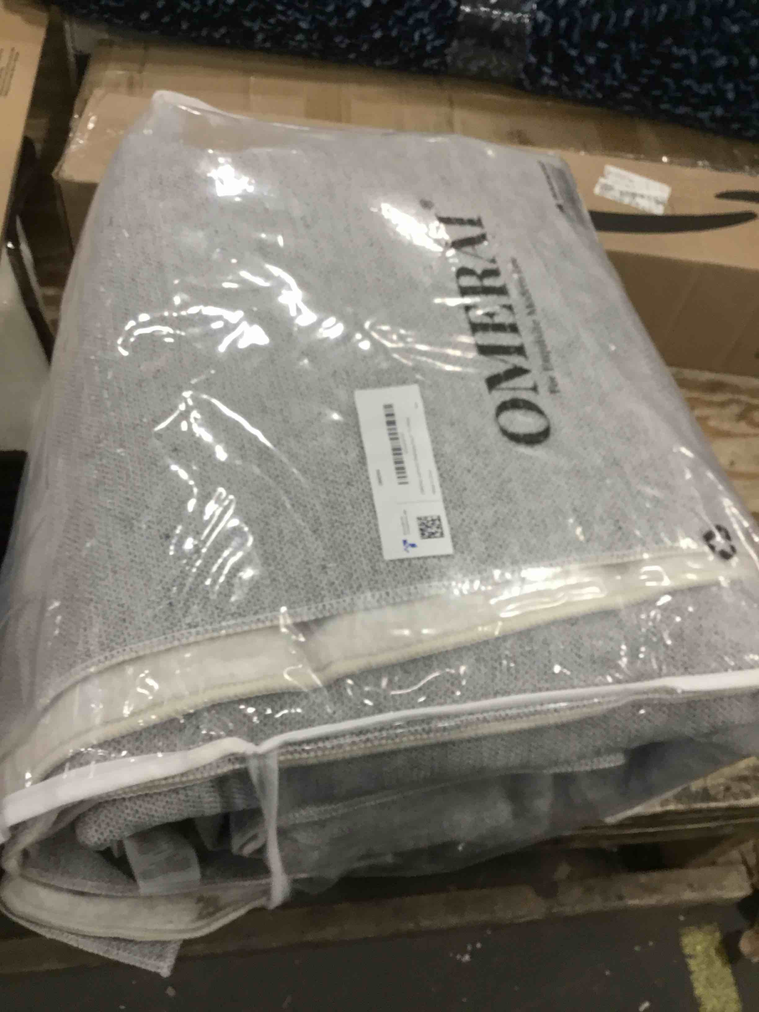 https://s3.amazonaws.com/lotting-images-prod/bidfta/BLU6357928_1711714820816.jpeg