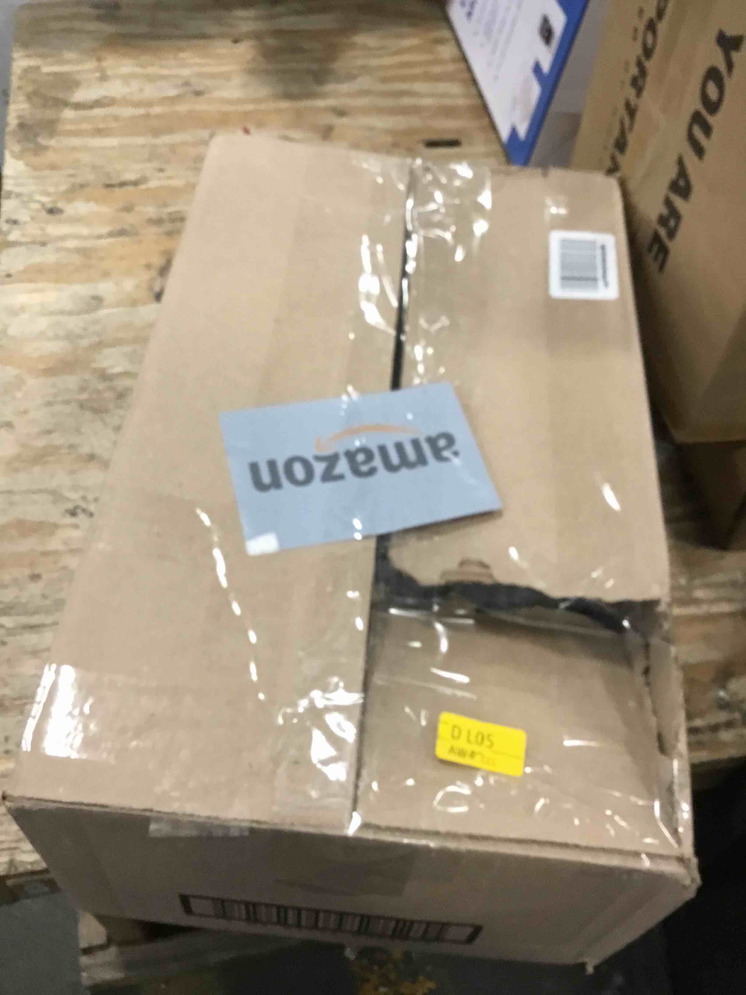 https://s3.amazonaws.com/lotting-images-prod/bidfta/BLU6358047_1711729819745.jpeg