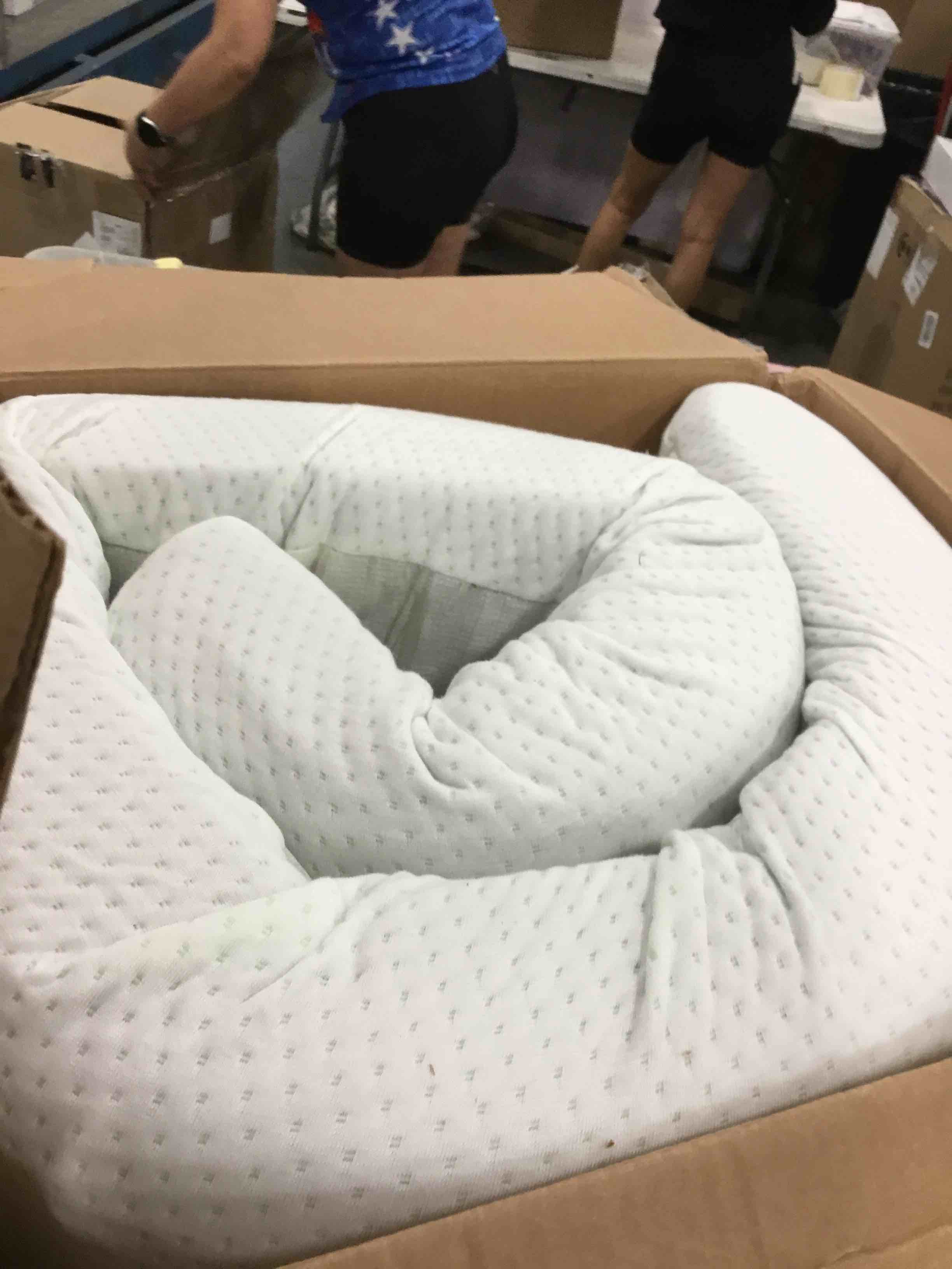https://s3.amazonaws.com/lotting-images-prod/bidfta/BLU6358423_1712059476344.jpeg