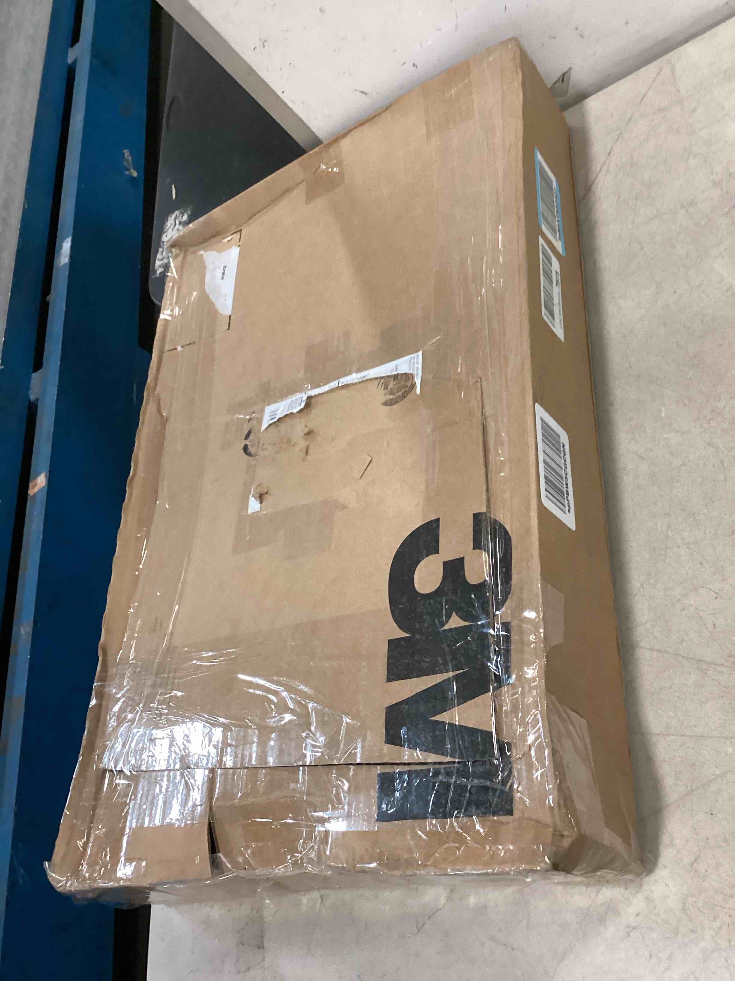 https://s3.amazonaws.com/lotting-images-prod/bidfta/BLU6359903_1711555047672.jpeg