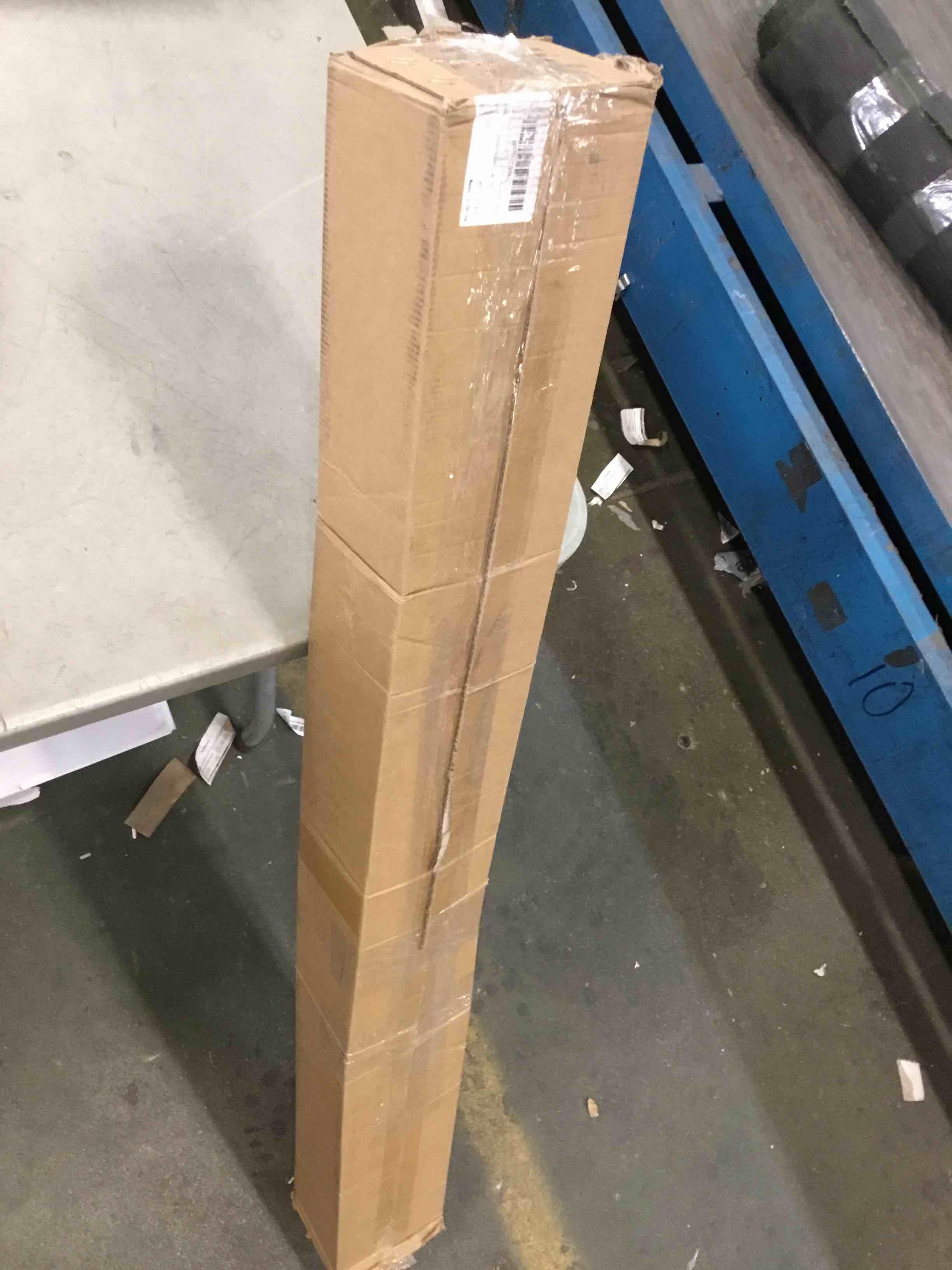 https://s3.amazonaws.com/lotting-images-prod/bidfta/BLU6360196_1711655577598.jpeg