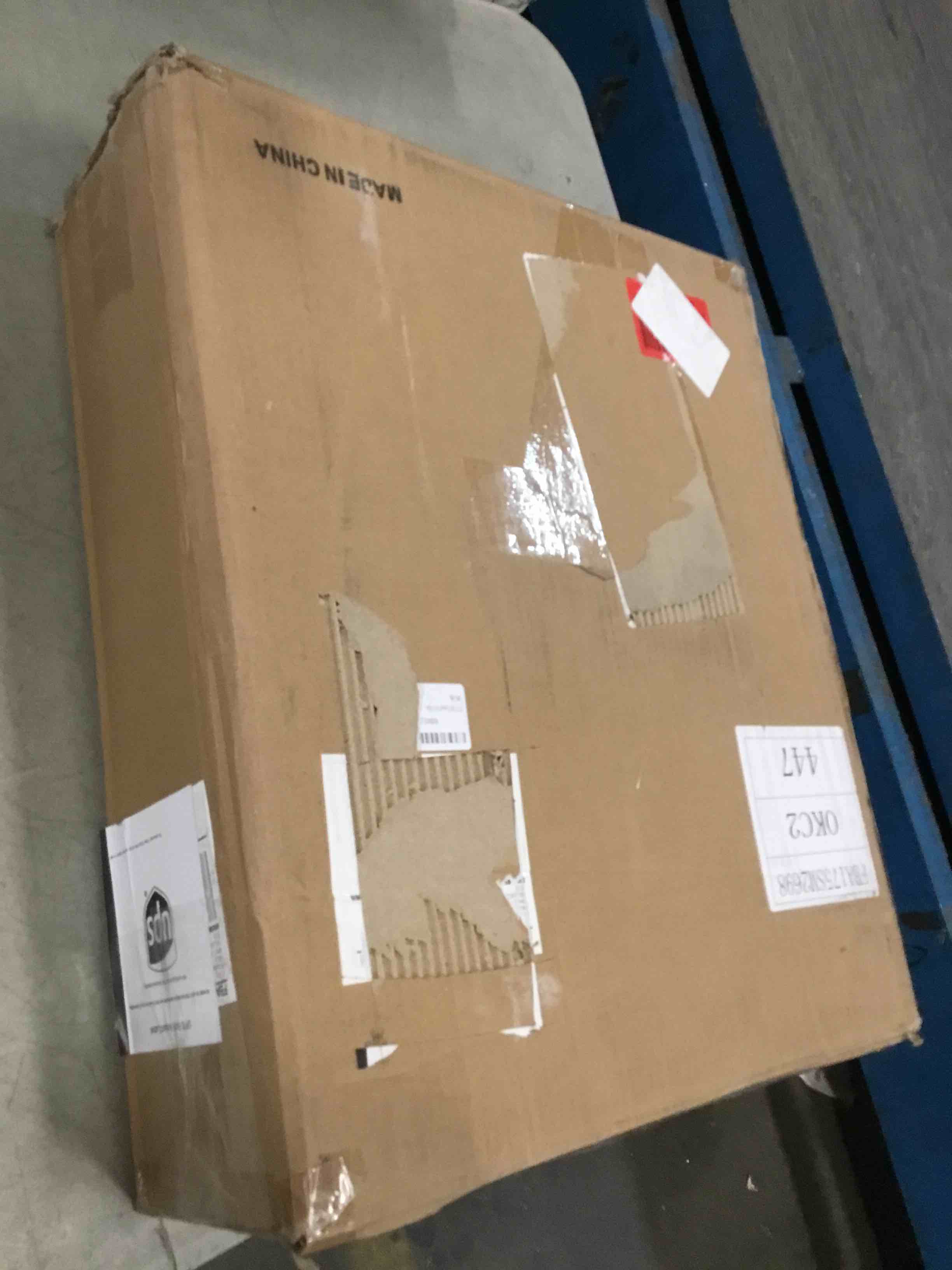 https://s3.amazonaws.com/lotting-images-prod/bidfta/BLU6360210_1711656485338.jpeg