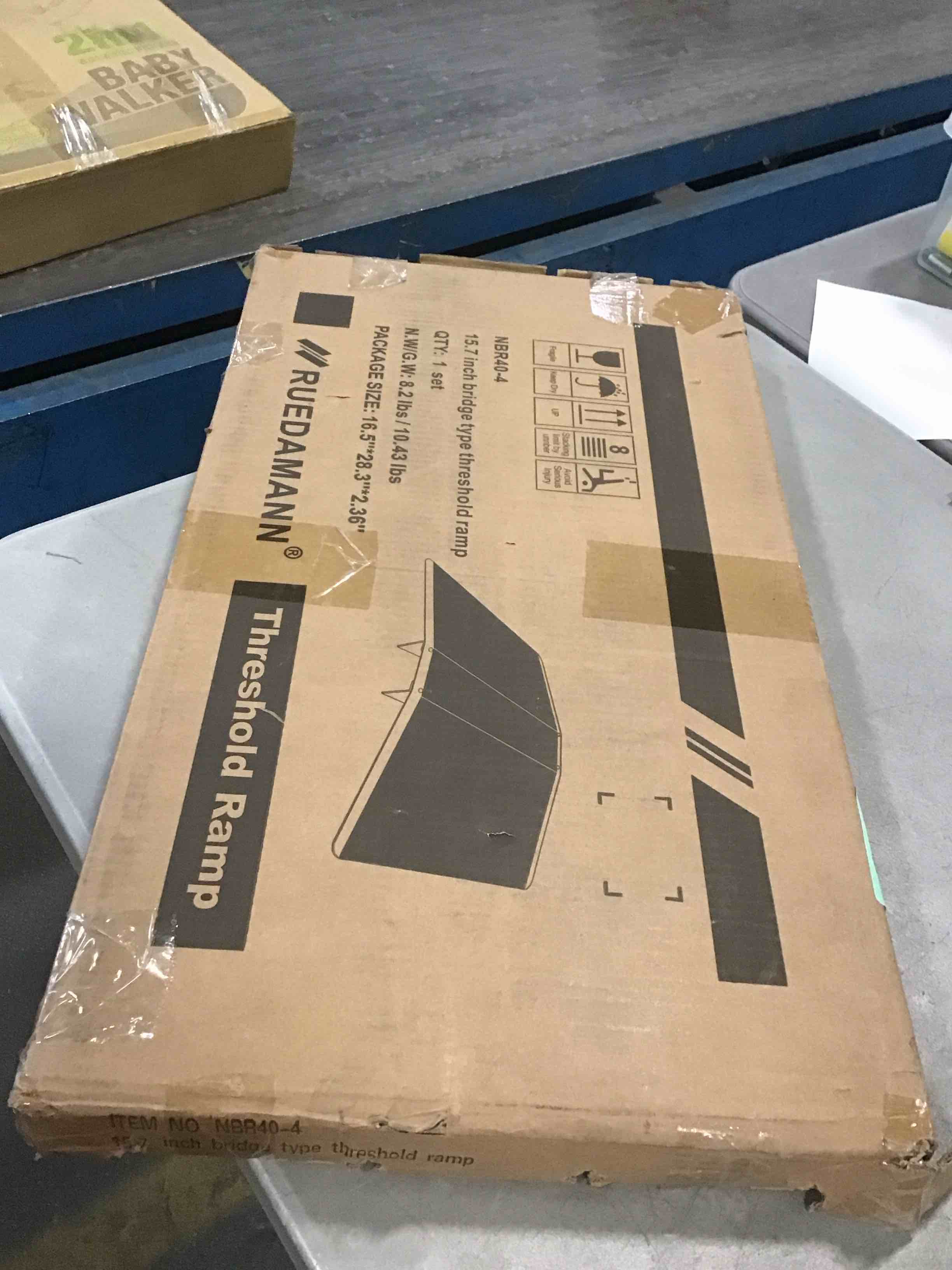 https://s3.amazonaws.com/lotting-images-prod/bidfta/BLU6360872_1711983458469.jpeg