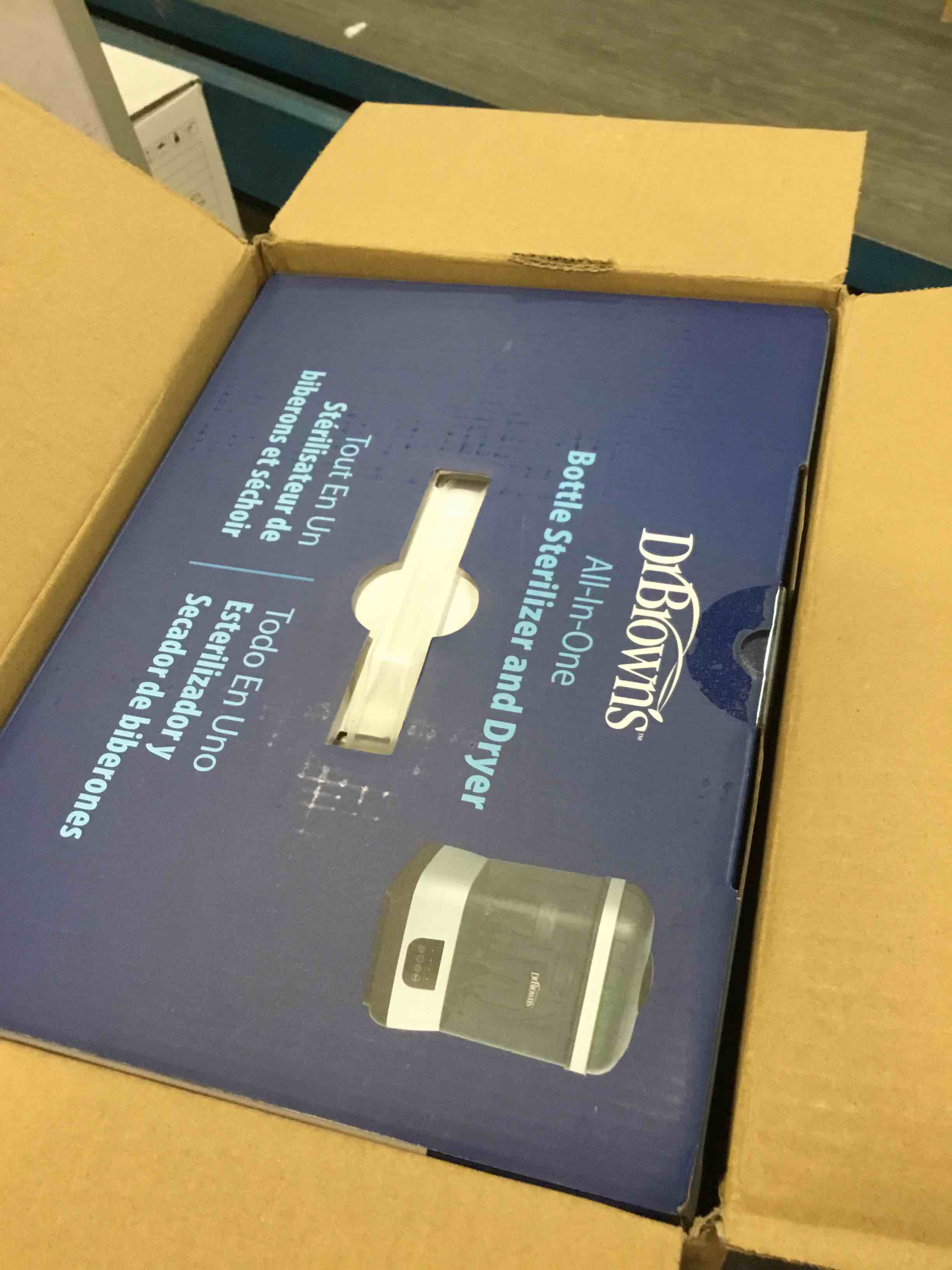 https://s3.amazonaws.com/lotting-images-prod/bidfta/BLU6361062_1712059532114.jpeg