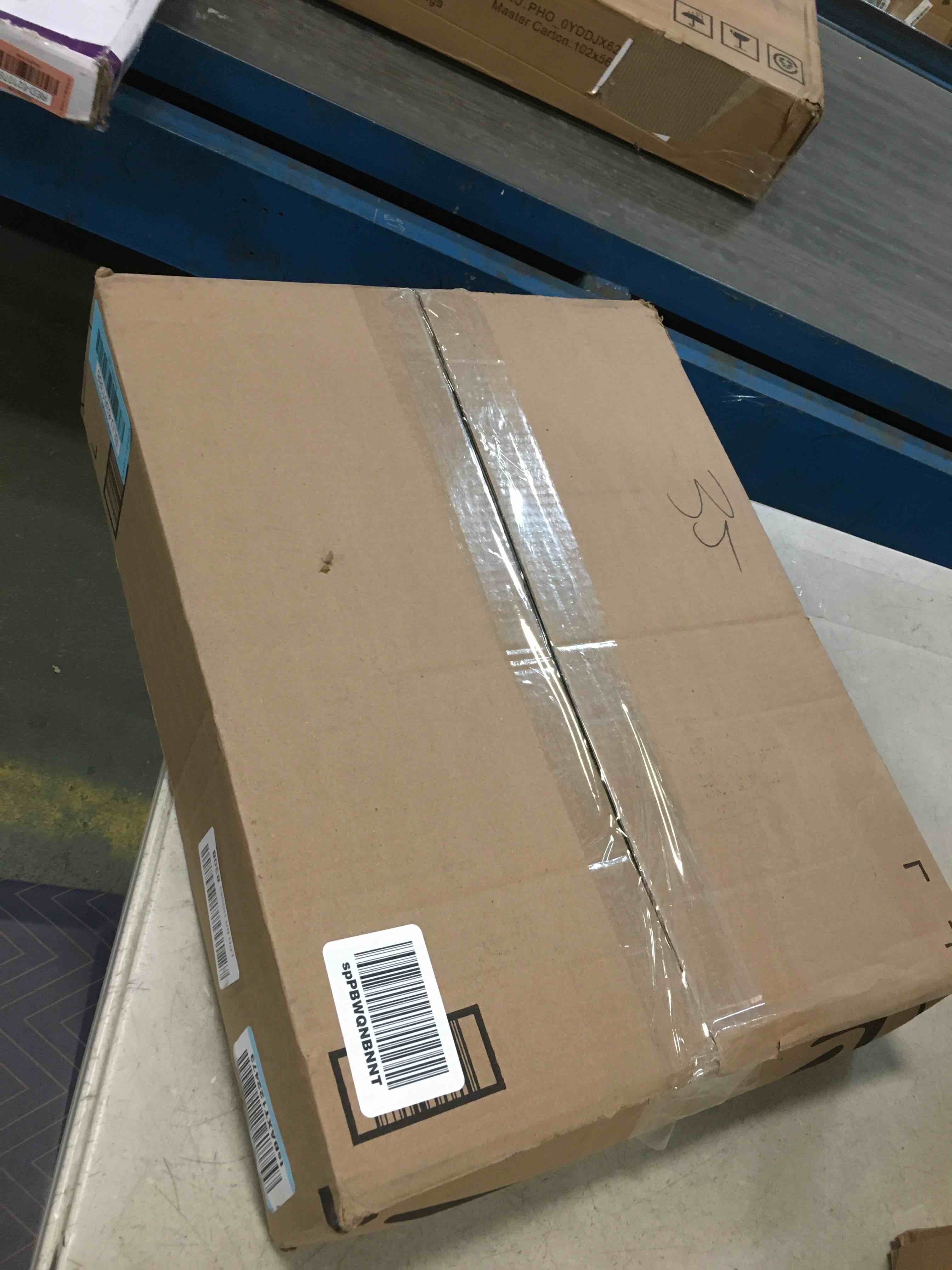 https://s3.amazonaws.com/lotting-images-prod/bidfta/BLU6361388_1712156512074.jpeg