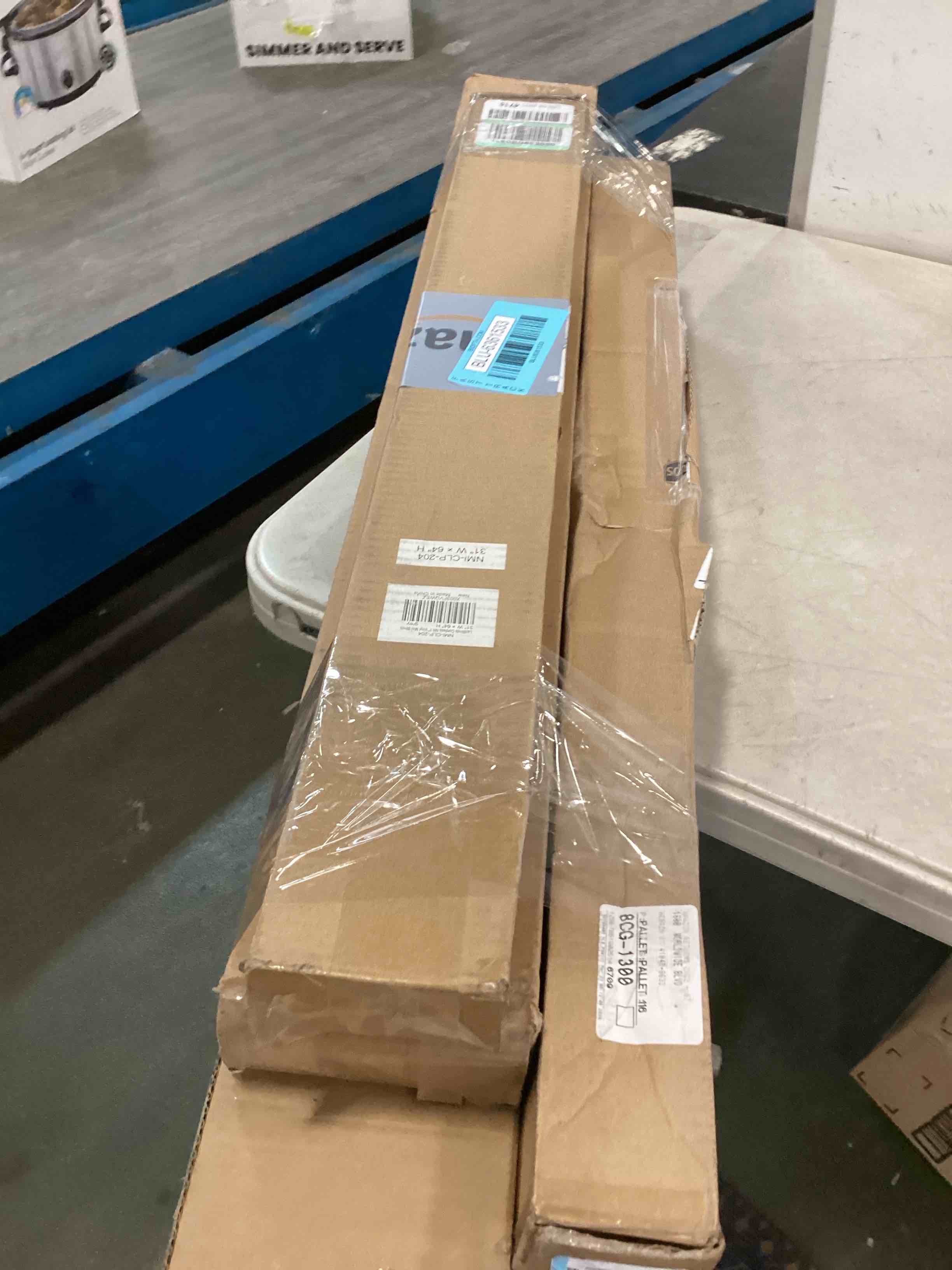 https://s3.amazonaws.com/lotting-images-prod/bidfta/BLU6361533_1712175570645.jpeg