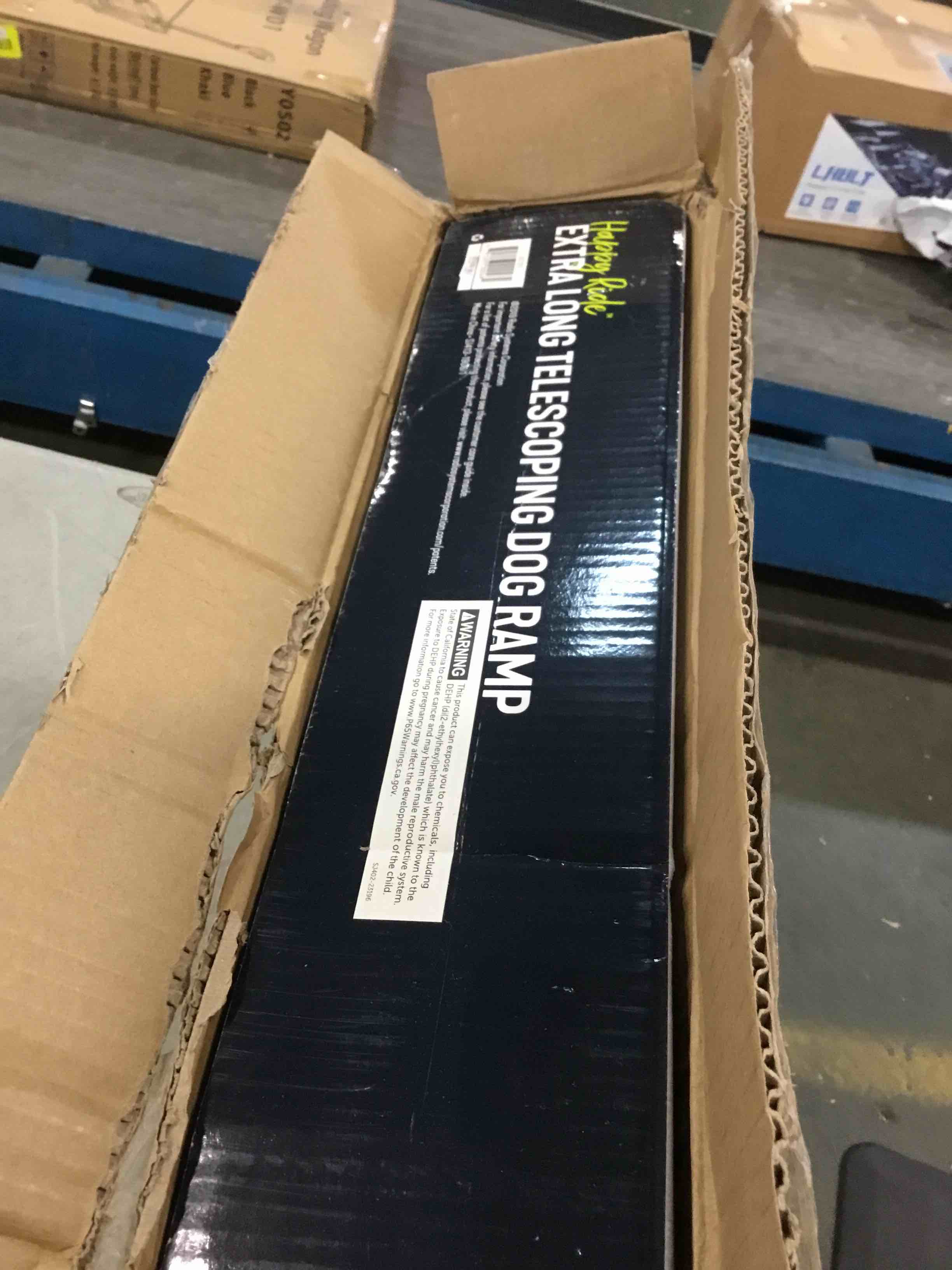 https://s3.amazonaws.com/lotting-images-prod/bidfta/BLU6361619_1712237309653.jpeg