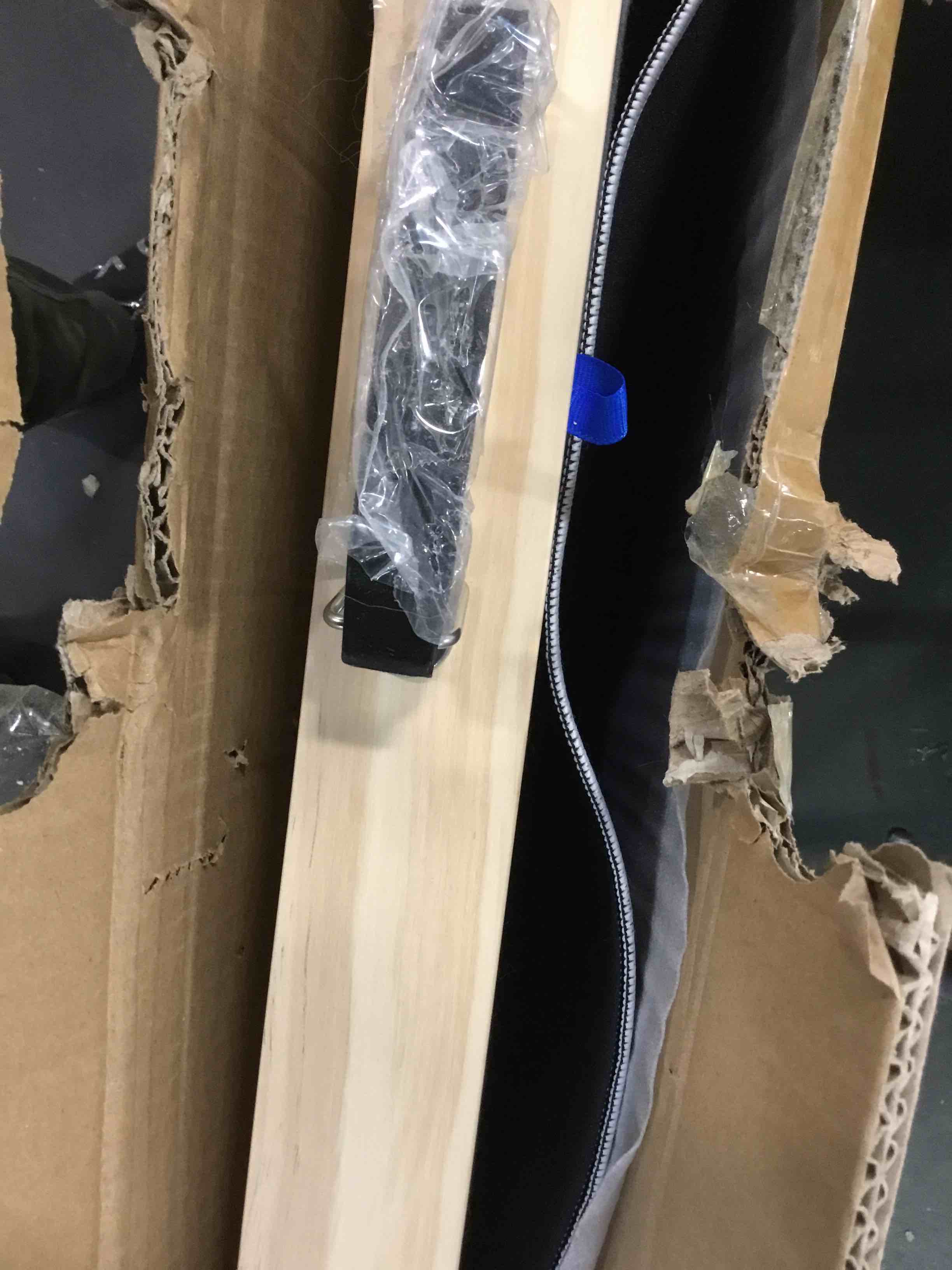 https://s3.amazonaws.com/lotting-images-prod/bidfta/BLU6361703_1712248124791.jpeg