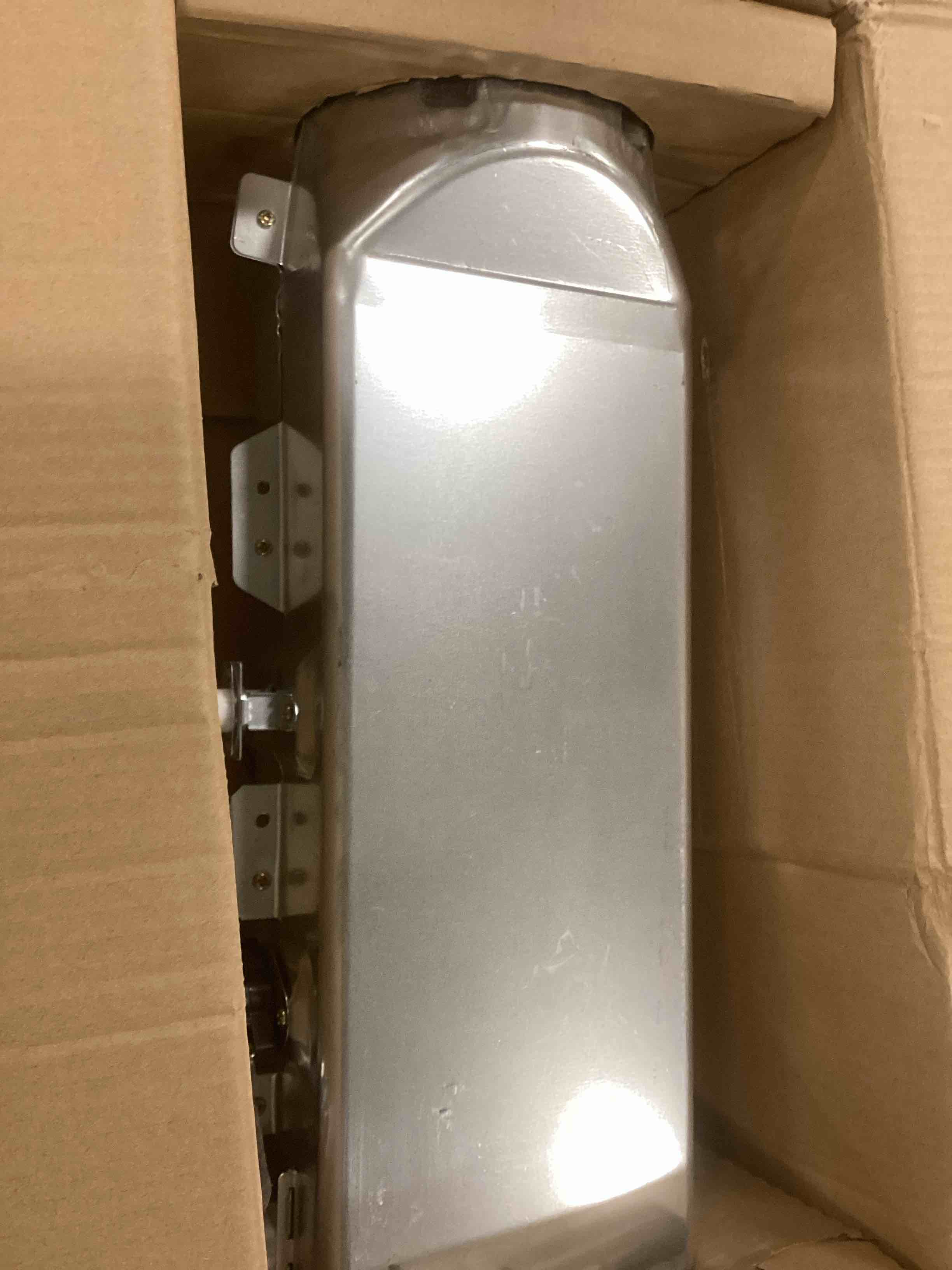 https://s3.amazonaws.com/lotting-images-prod/bidfta/BLU6363649_1711567308239.jpeg
