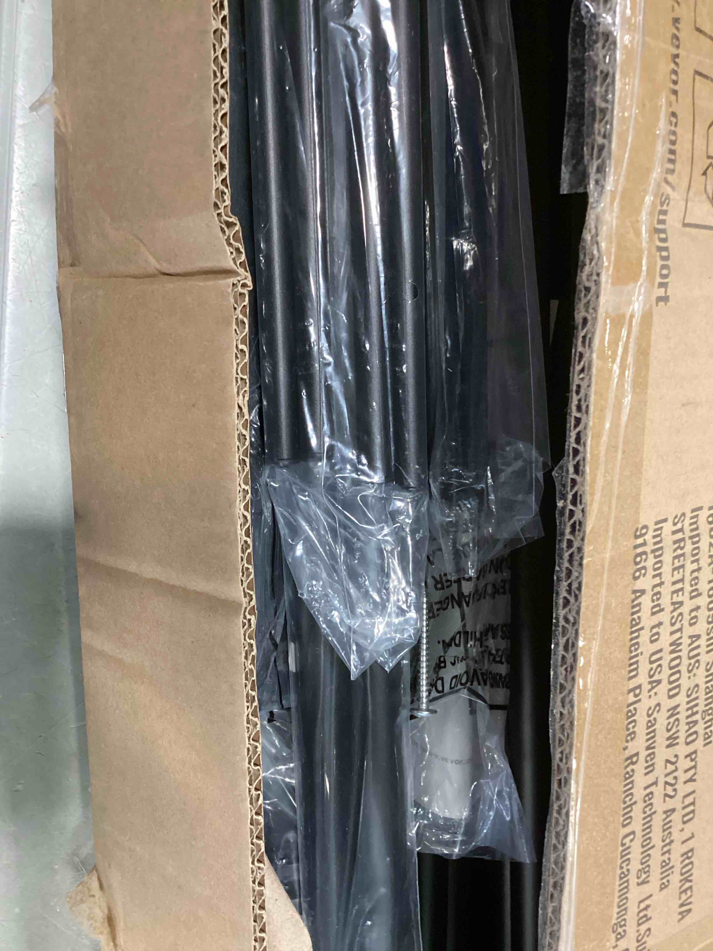 https://s3.amazonaws.com/lotting-images-prod/bidfta/BLU6364317_1711984598597.jpeg