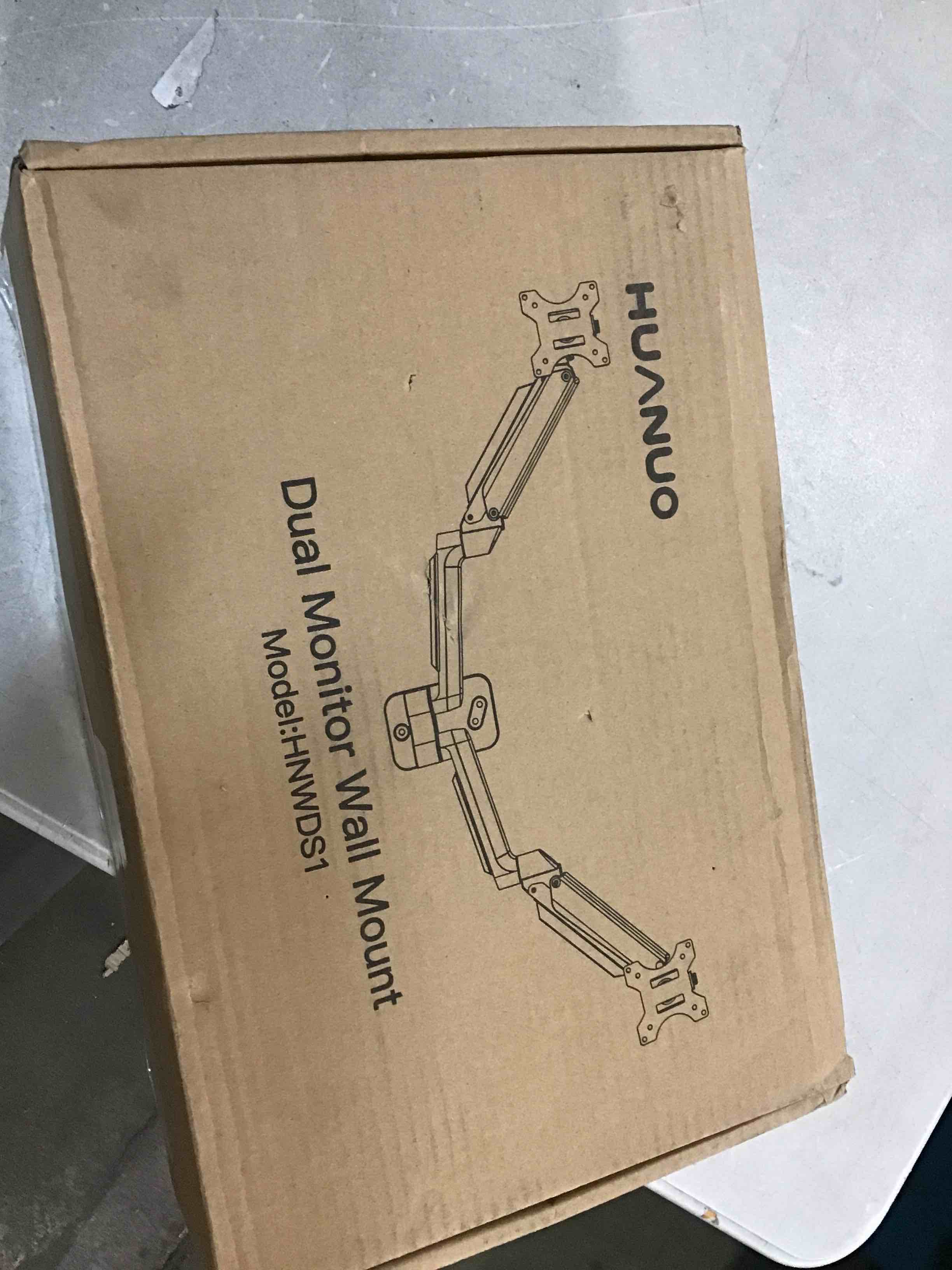 https://s3.amazonaws.com/lotting-images-prod/bidfta/BLU6364965_1711477056356.jpeg