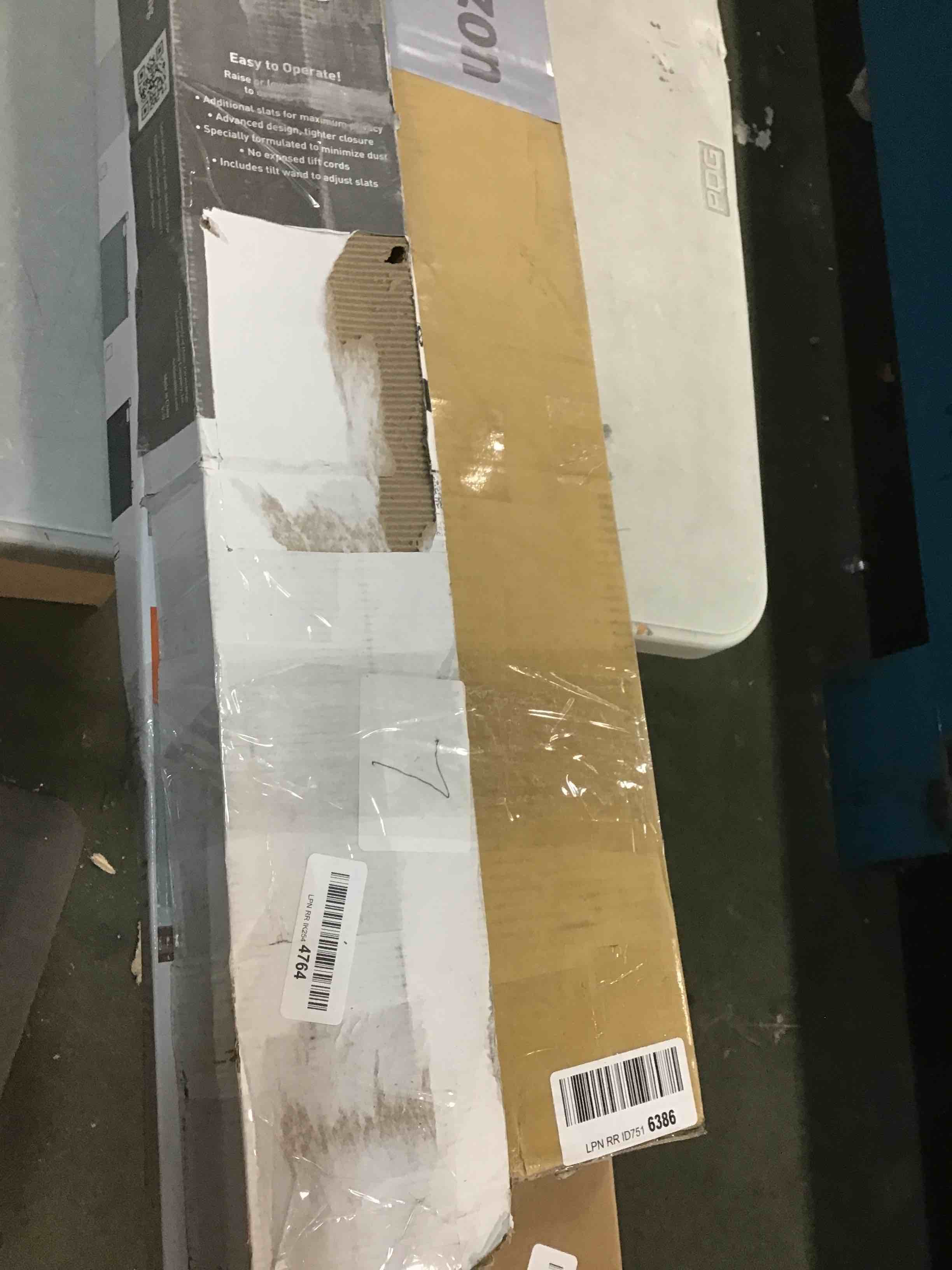 https://s3.amazonaws.com/lotting-images-prod/bidfta/BLU6364968_1711476946702.jpeg