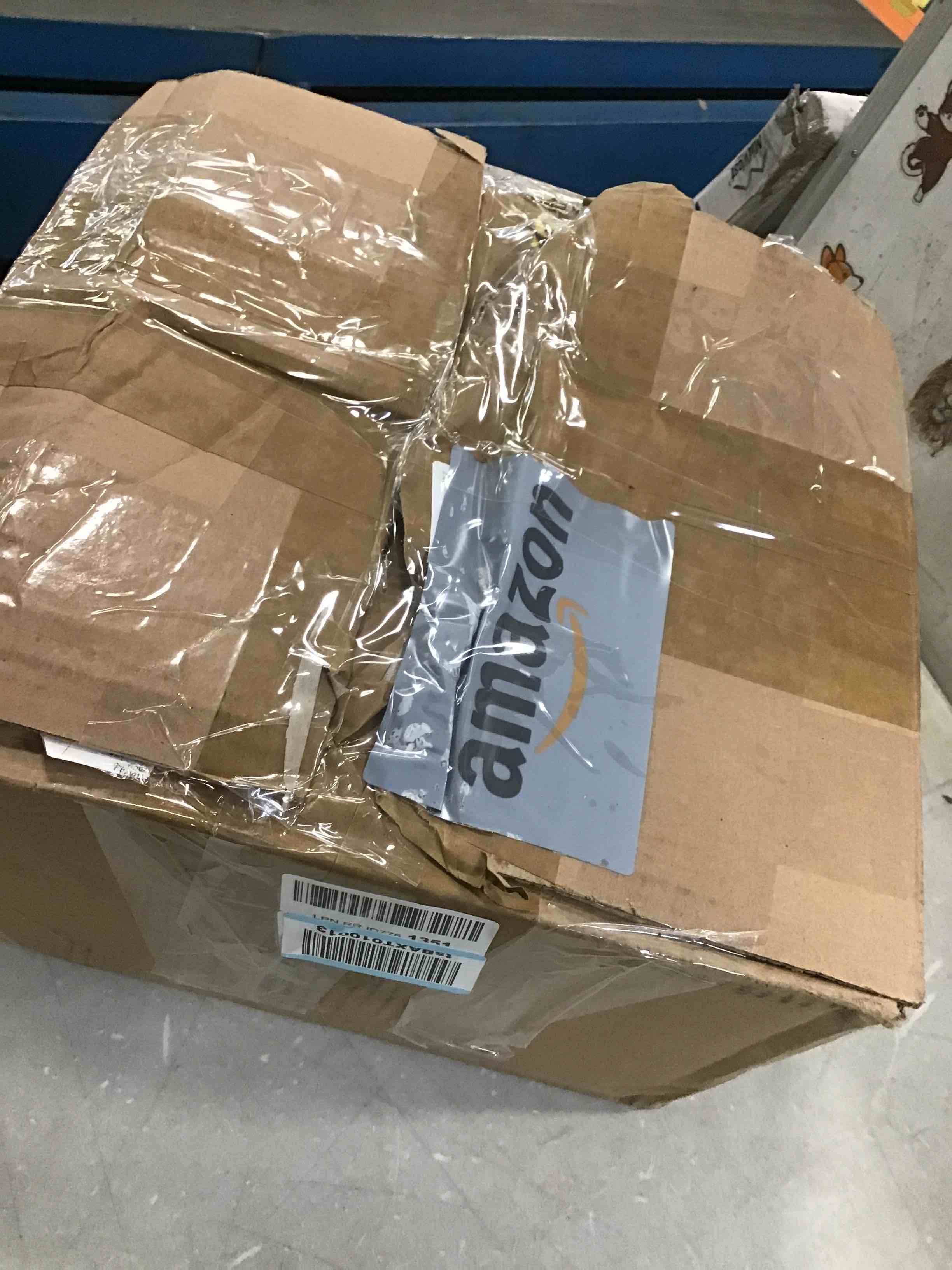 https://s3.amazonaws.com/lotting-images-prod/bidfta/BLU6366404_1712073296277.jpeg