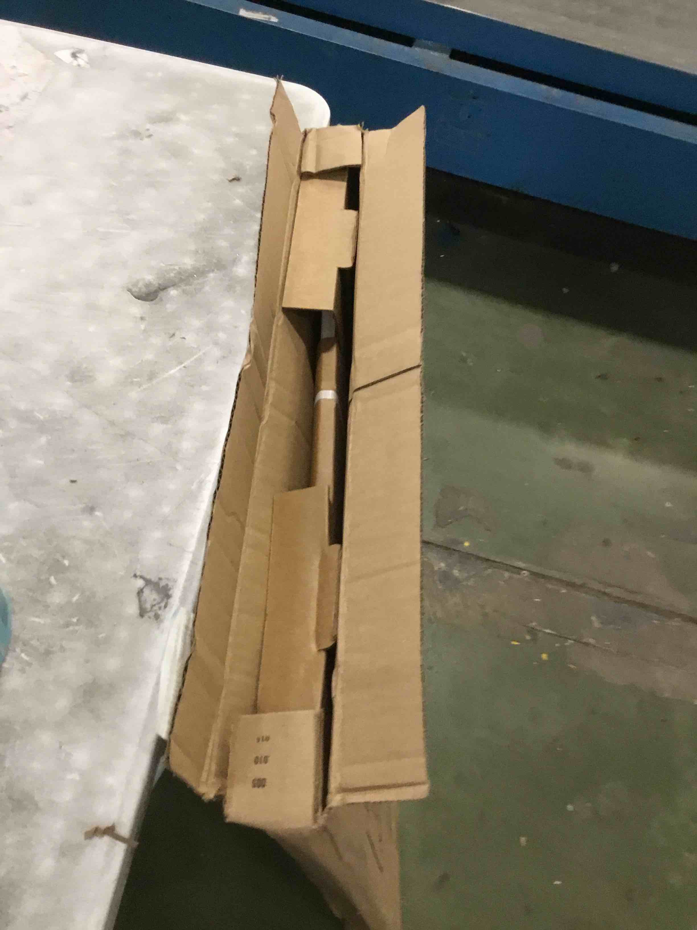 https://s3.amazonaws.com/lotting-images-prod/bidfta/BLU6366474_1711131322907.jpeg