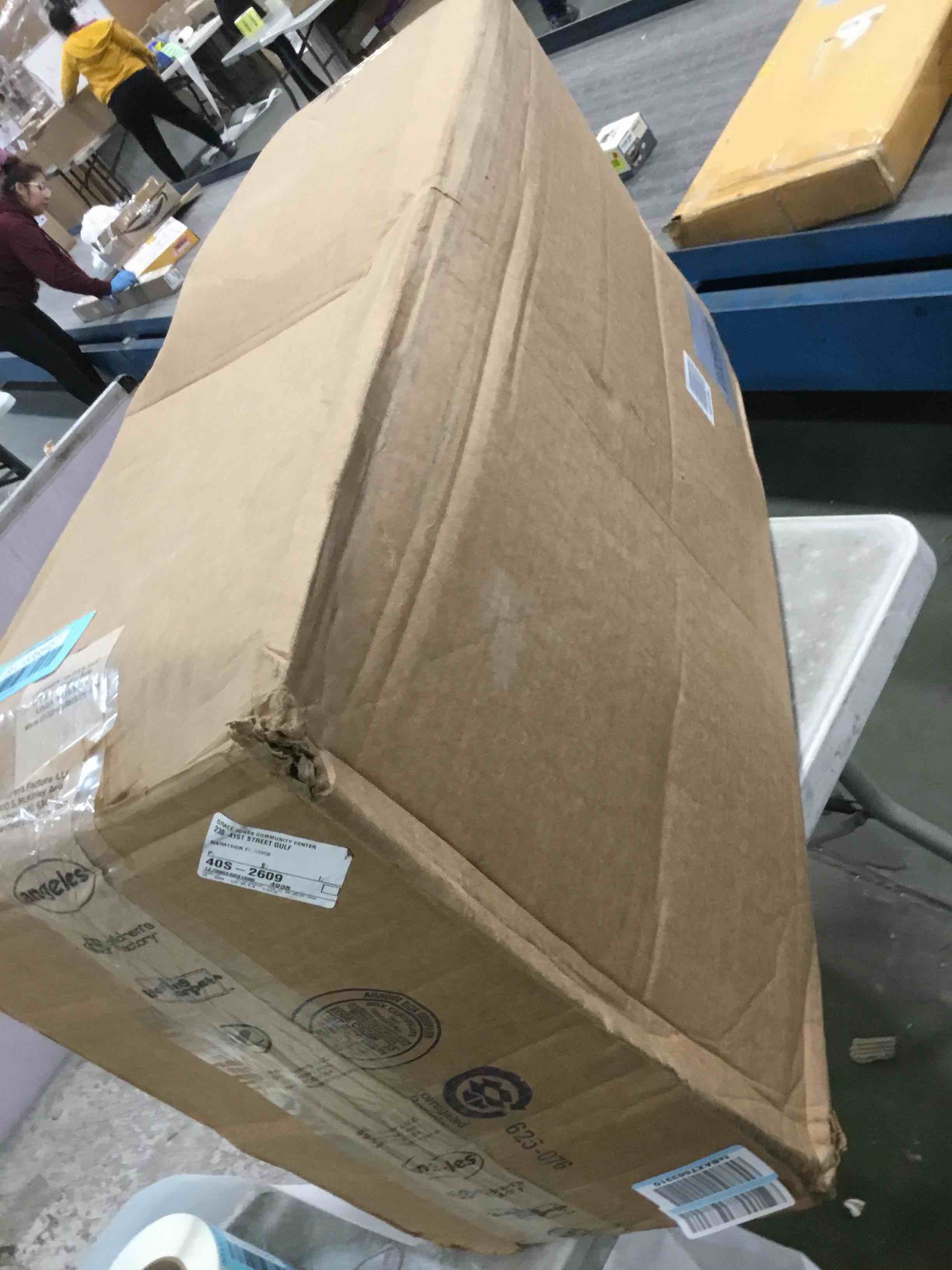 https://s3.amazonaws.com/lotting-images-prod/bidfta/BLU6366488_1711133823019.jpeg