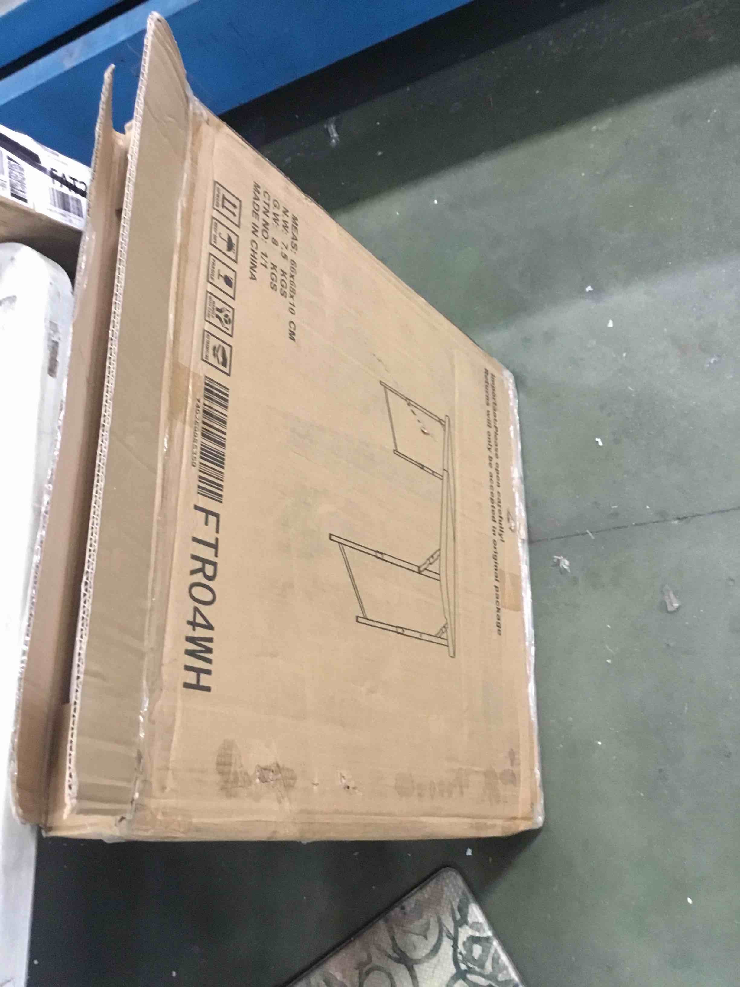 https://s3.amazonaws.com/lotting-images-prod/bidfta/BLU6366610_1711372045644.jpeg