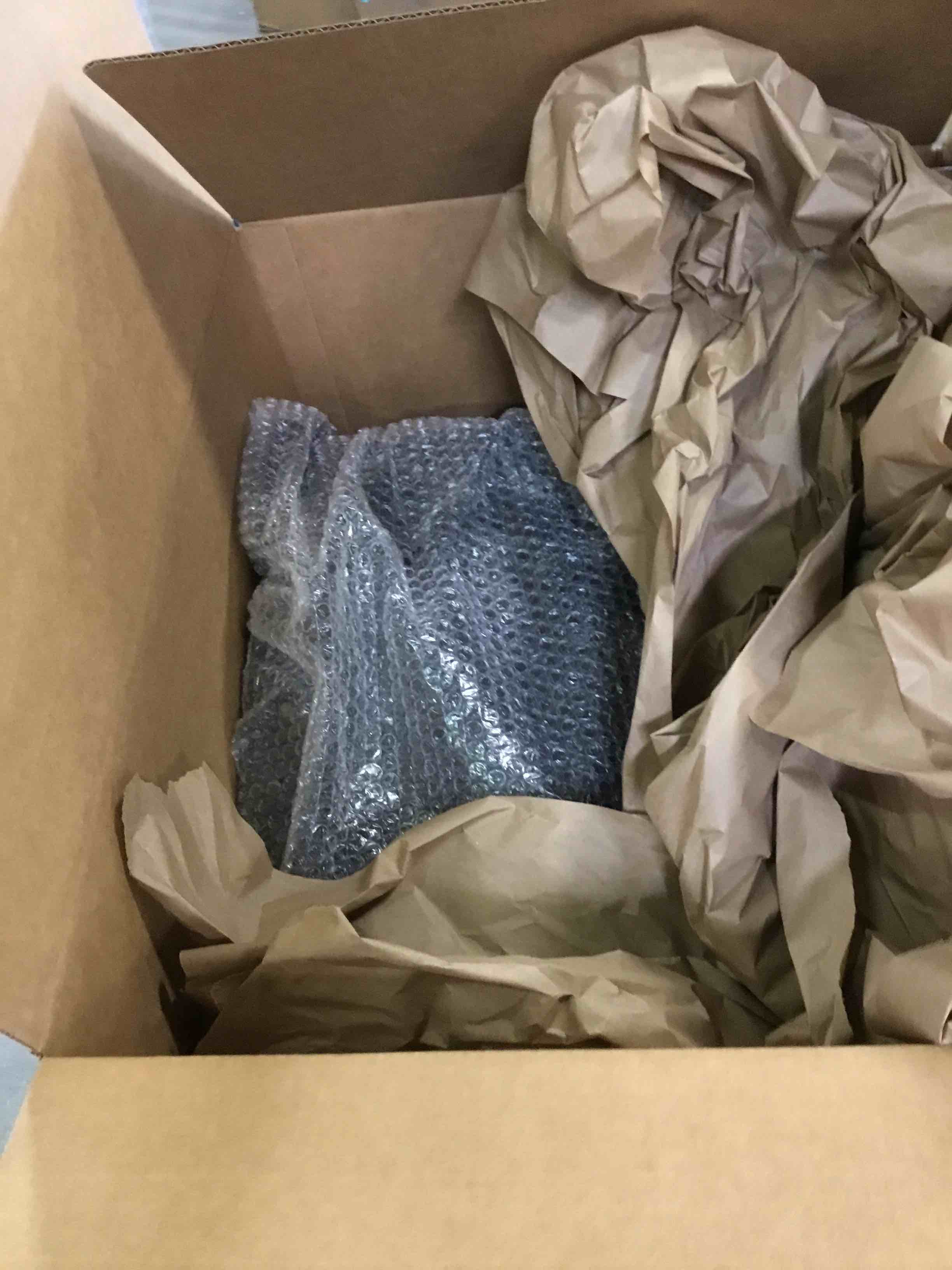 https://s3.amazonaws.com/lotting-images-prod/bidfta/BLU6366675_1711380474148.jpeg