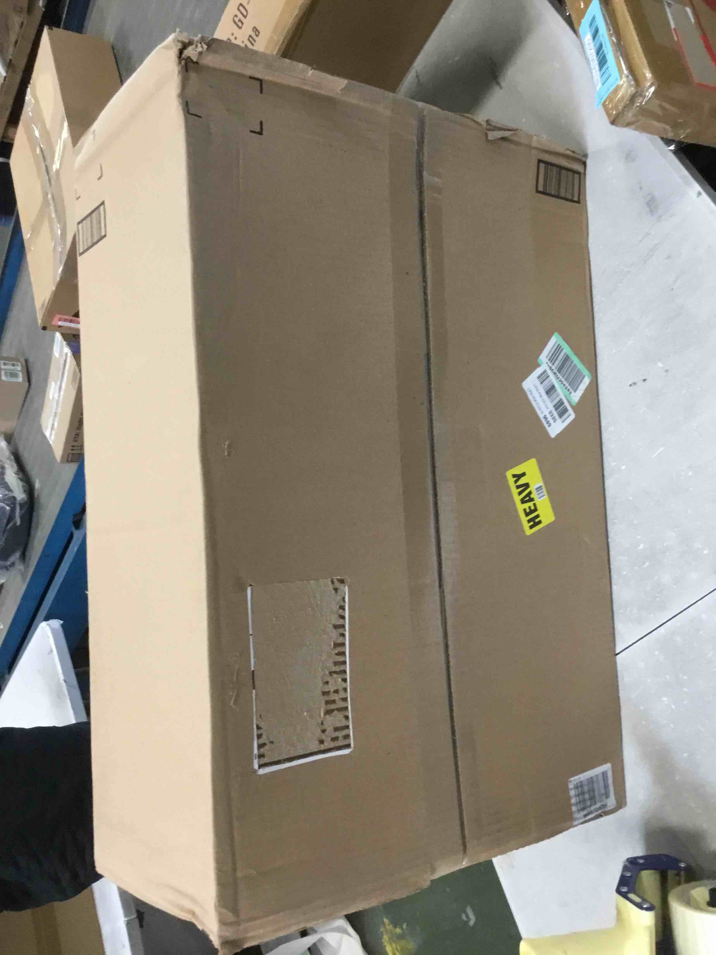 https://s3.amazonaws.com/lotting-images-prod/bidfta/BLU6367296_1711637733580.jpeg