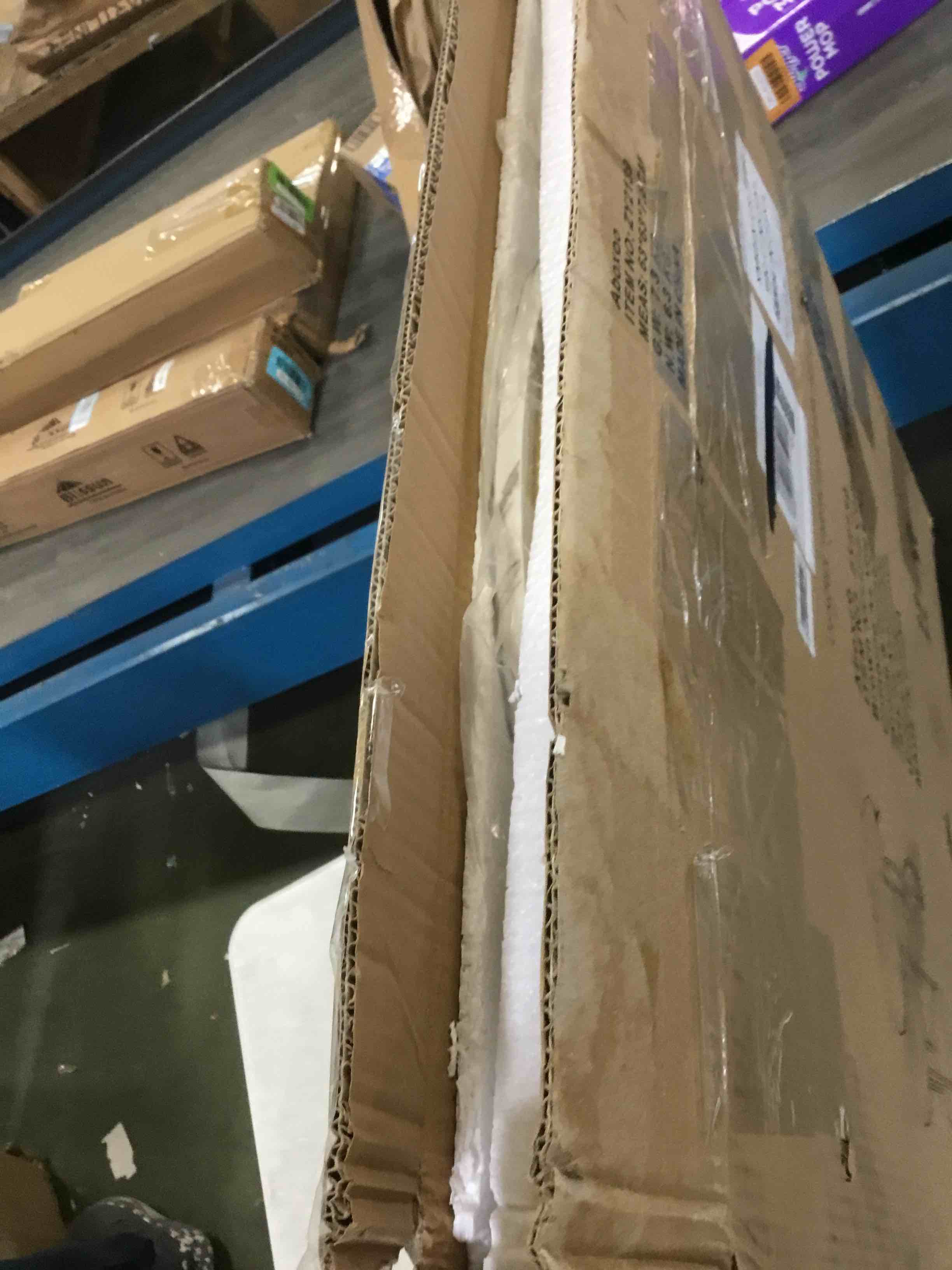 https://s3.amazonaws.com/lotting-images-prod/bidfta/BLU6367372_1711648783182.jpeg