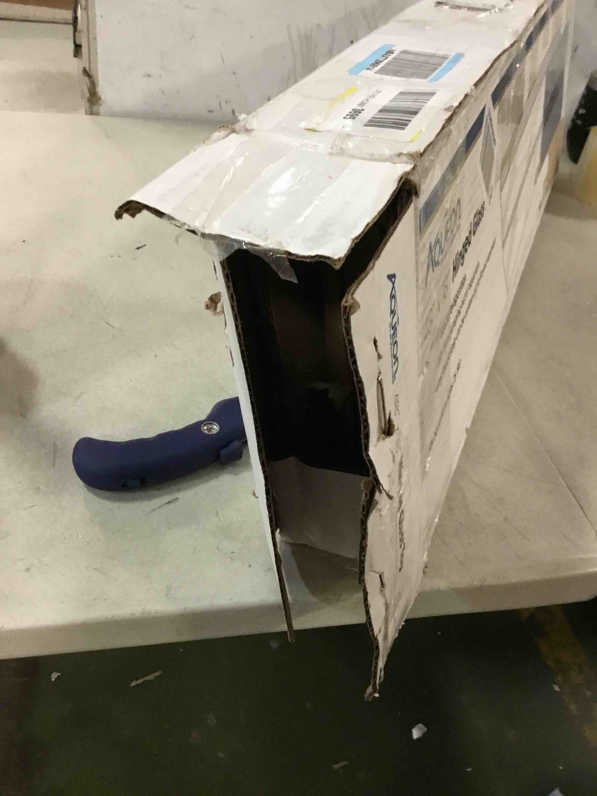 https://s3.amazonaws.com/lotting-images-prod/bidfta/BLU6367729_1711977982143.jpeg