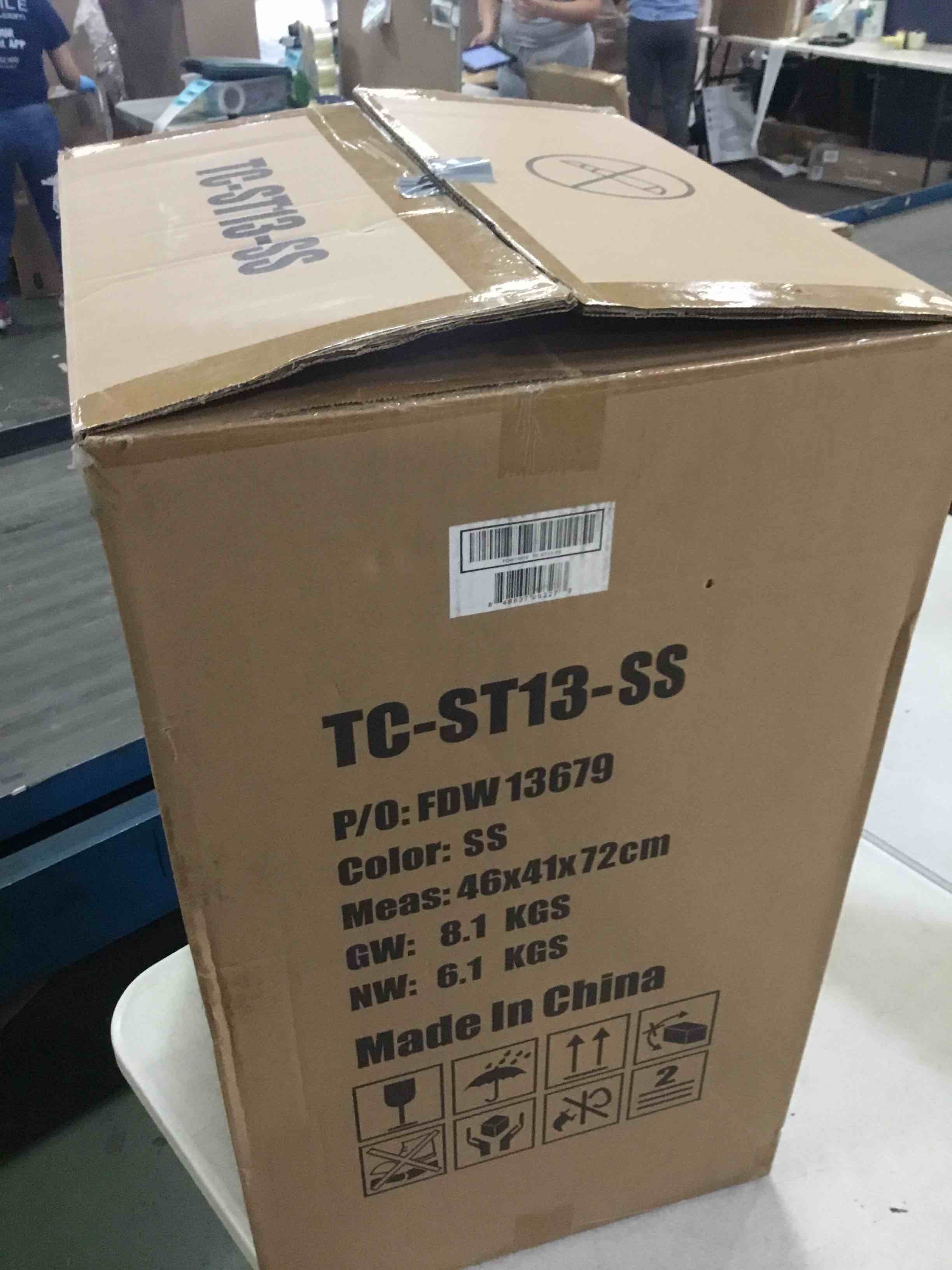 https://s3.amazonaws.com/lotting-images-prod/bidfta/BLU6367783_1711984350882.jpeg