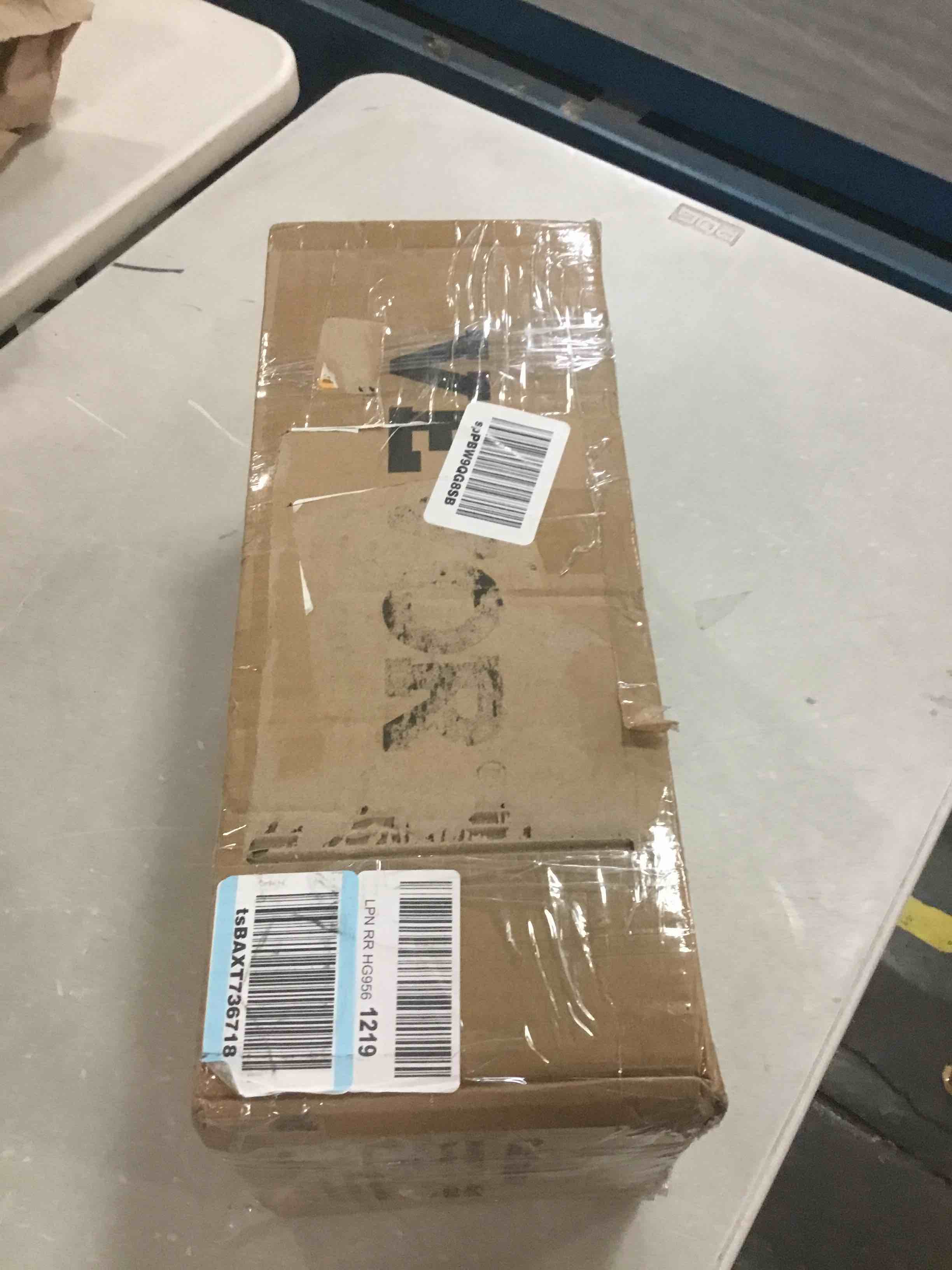 https://s3.amazonaws.com/lotting-images-prod/bidfta/BLU6367909_1712056270312.jpeg